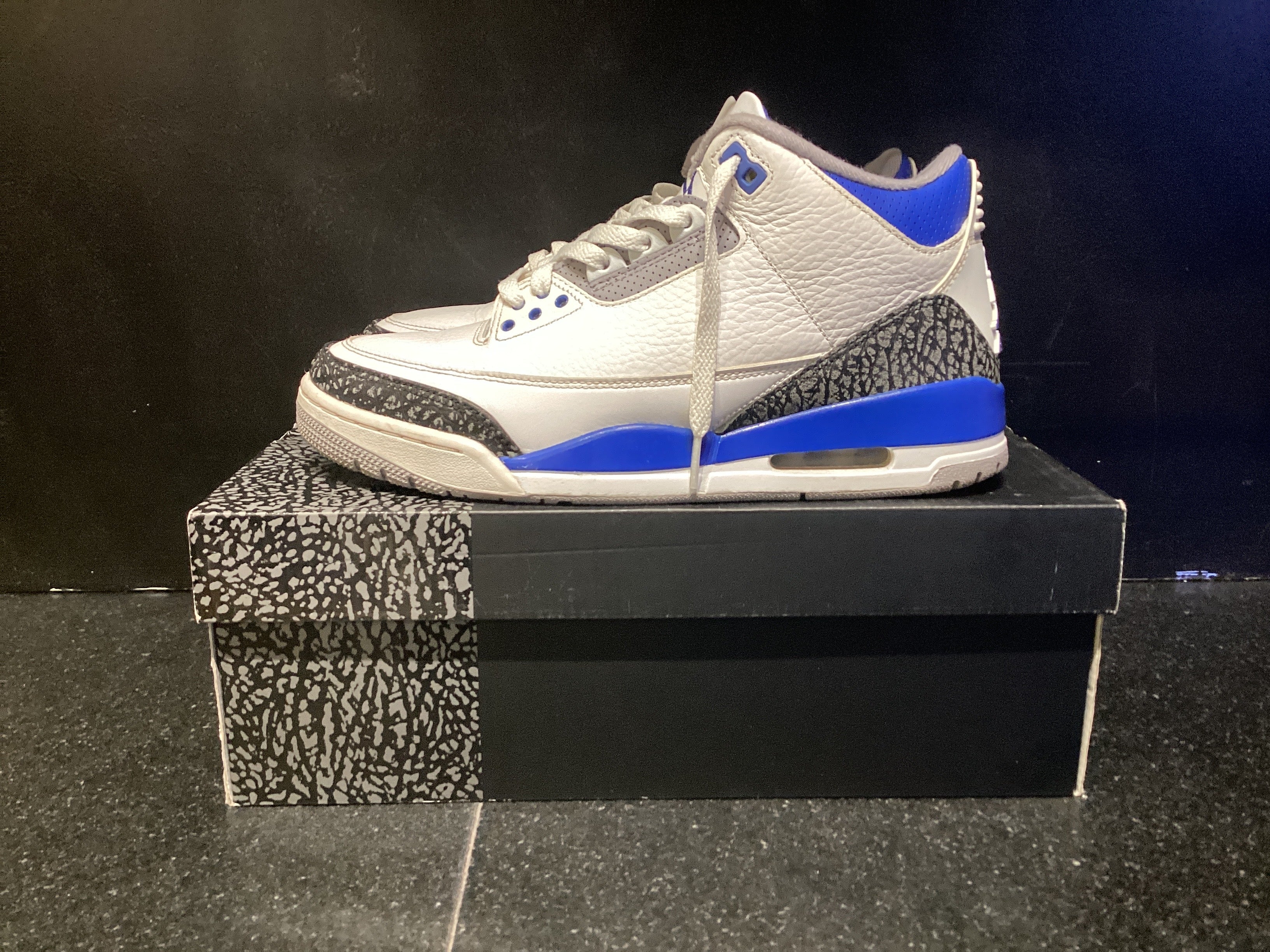 Jordan 3 “Racer Blue” Preowned Size 9