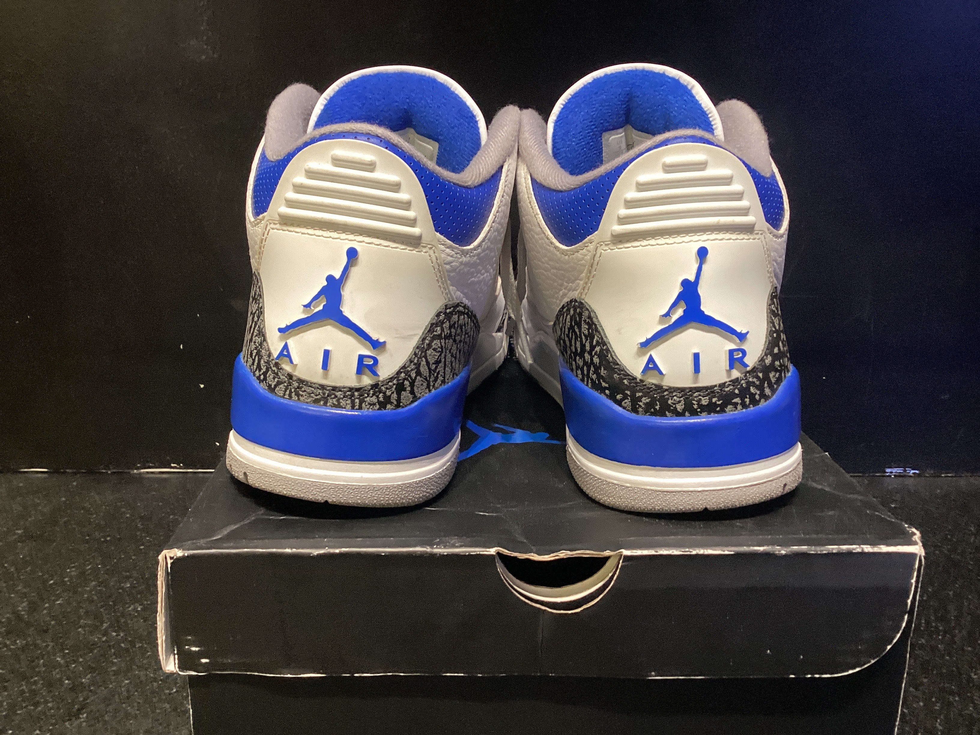 Jordan 3 “Racer Blue” Preowned Size 9