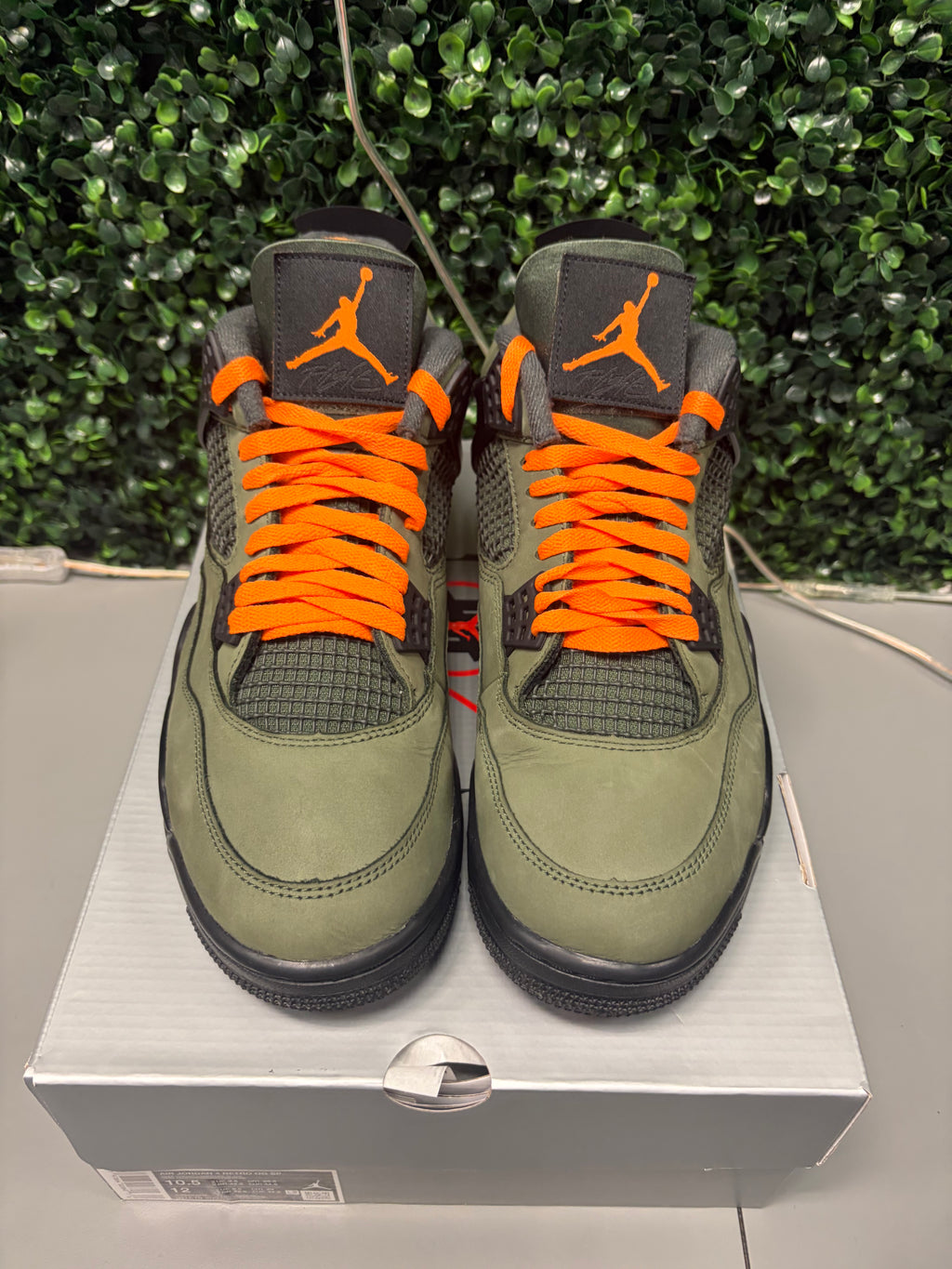 Jordan 4 Retro OG "Undefeated" (2025) Size 10.5 Preowned