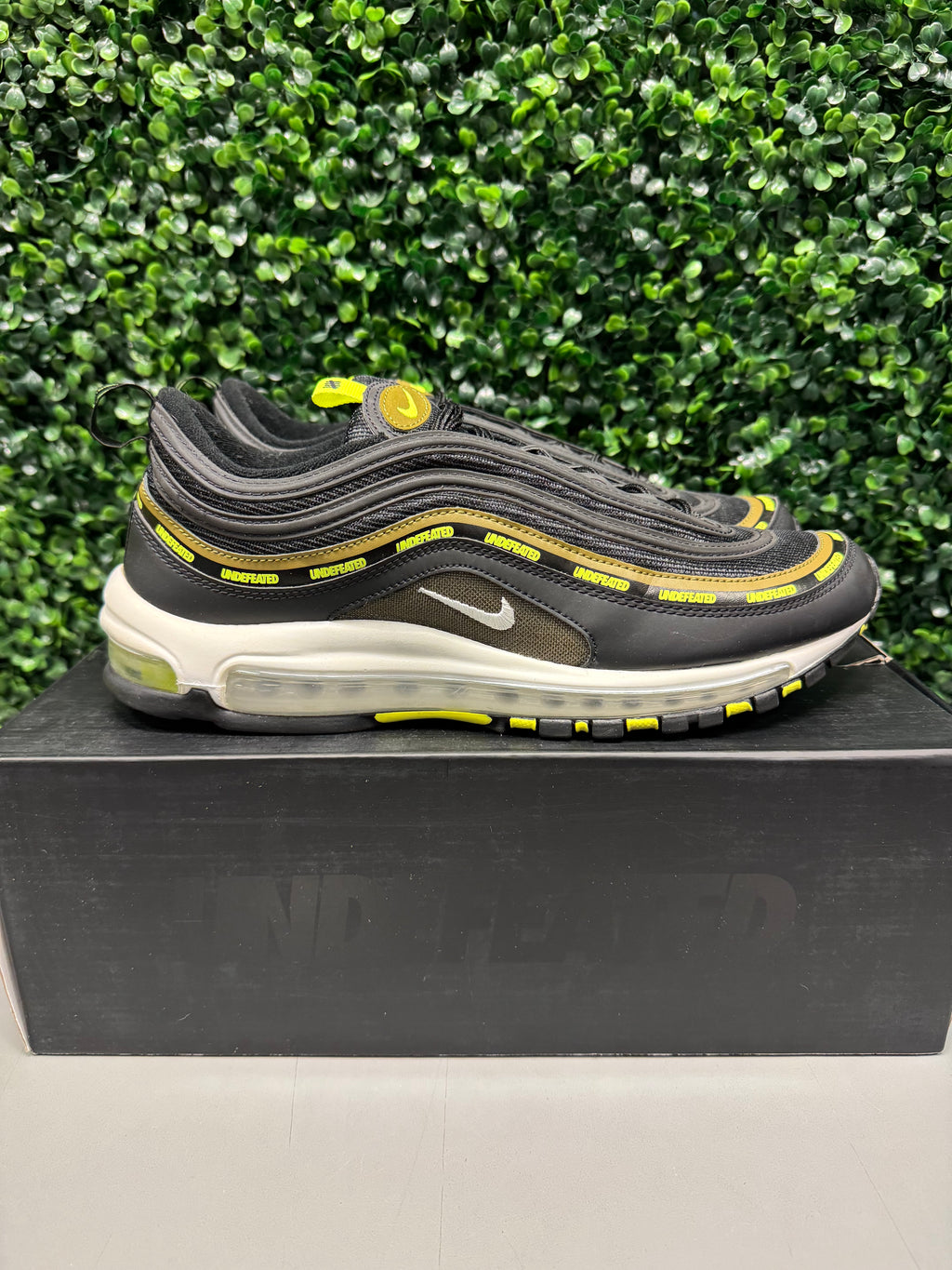 Nike Air Max 97 "Undefeated Black Volt" Size 11 Preowned