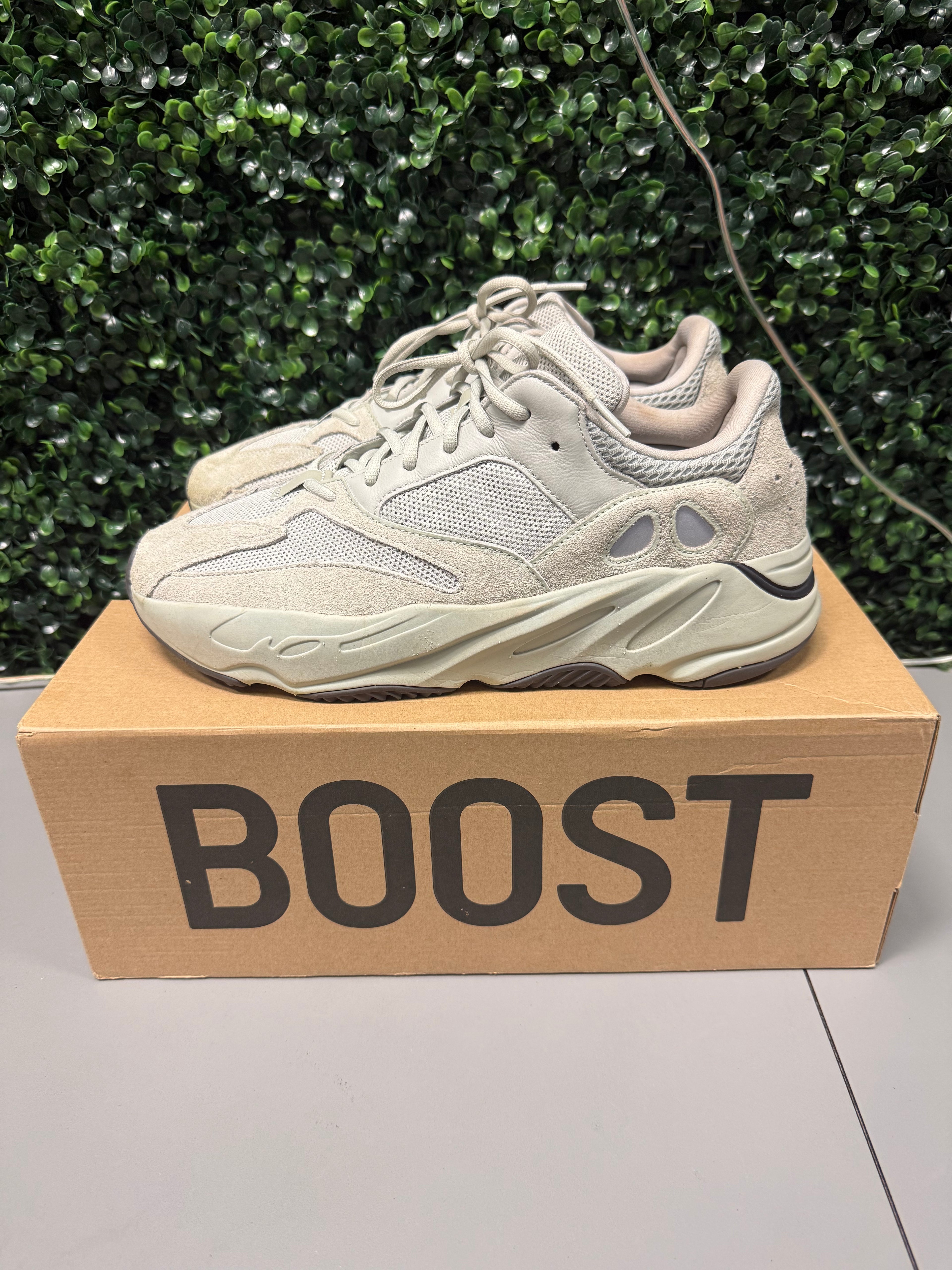 Adidas Yeezy Boost 700 "Salt" Size 12.5 Preowned