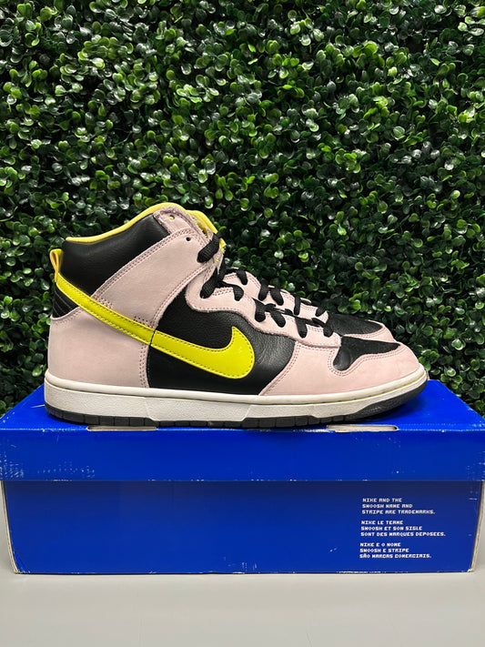 Nike SB Dunk High "Miss Piggy" Size 10.5 Preowned