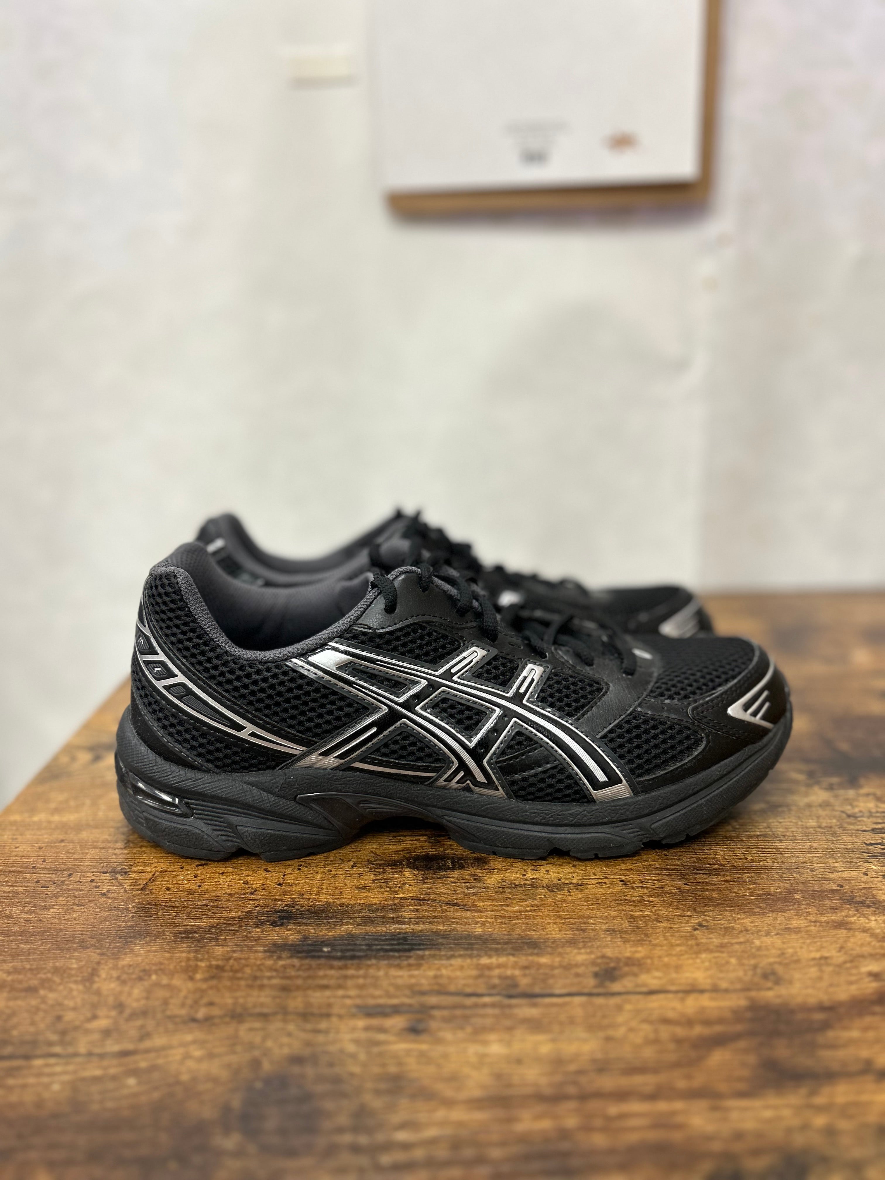 ASICS Gel-1130 “Black Pure Silver” Size 9.5M Preowned