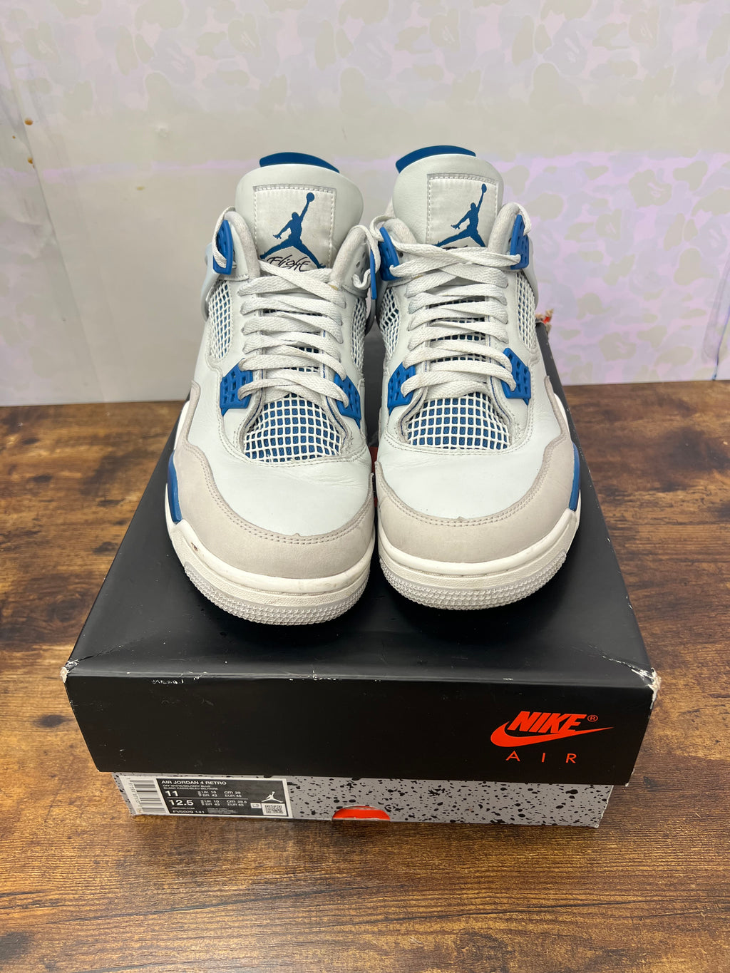 Jordan 4 “Military Blue” Size 11M Preowned