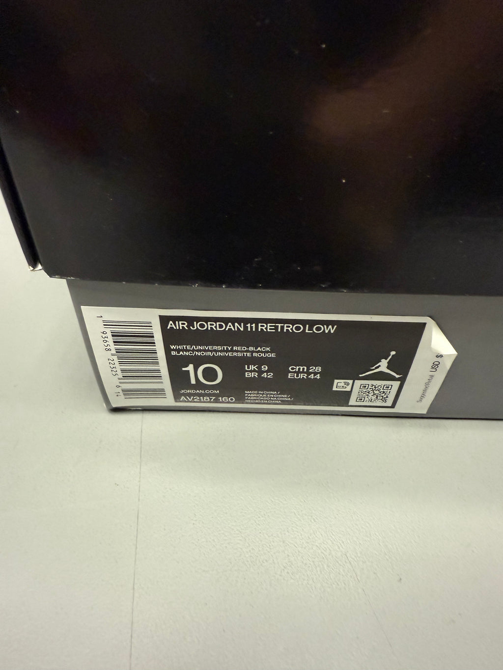 Jordan 11 Low "Concord Bred" Size 10 Preowned