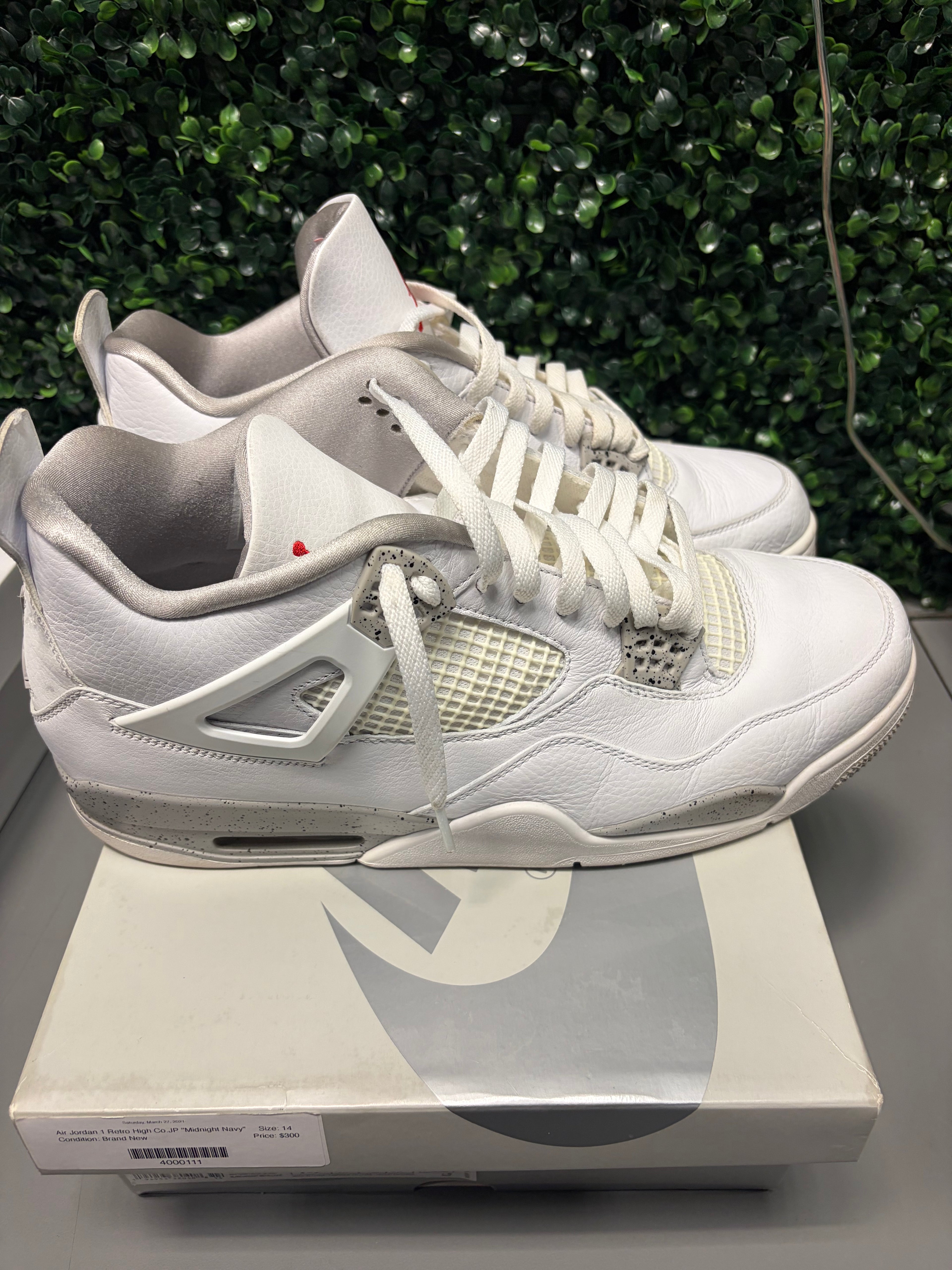Jordan 4 "White Oreo" Size 14 Preowned