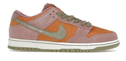 Nike Sb Dunk Low “Red Stardust”