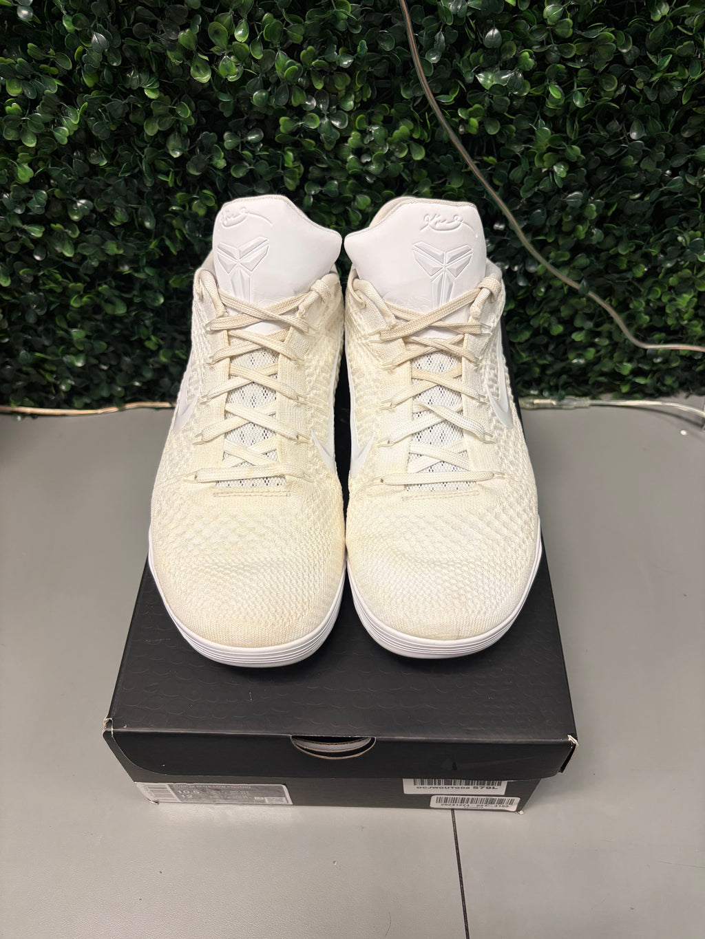 Nike Kobe 9 Elite Low Protro "Halo" Size 10.5 Preowned