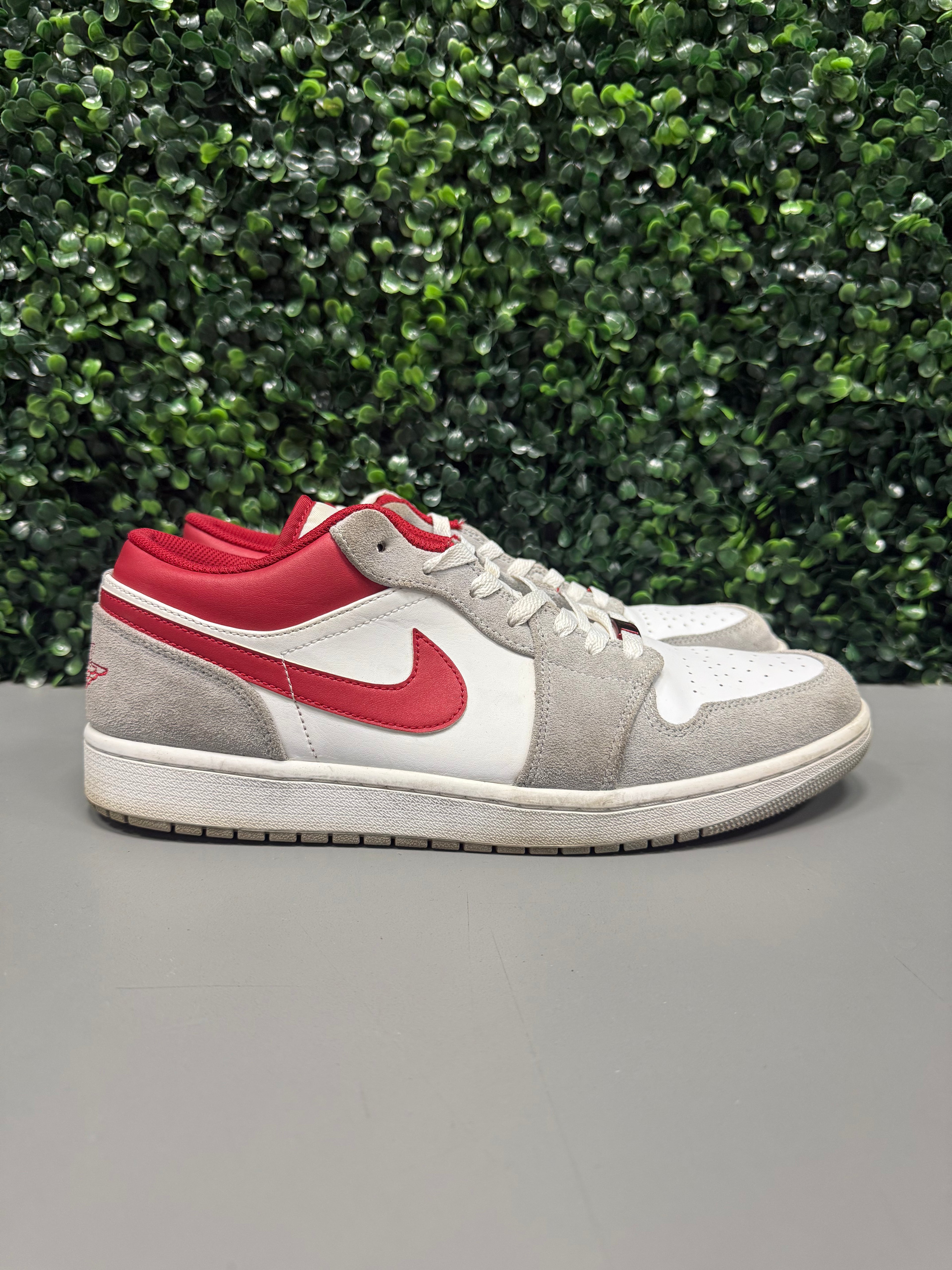 Jordan 1 Low "Gym Red" Size 12 Preowned