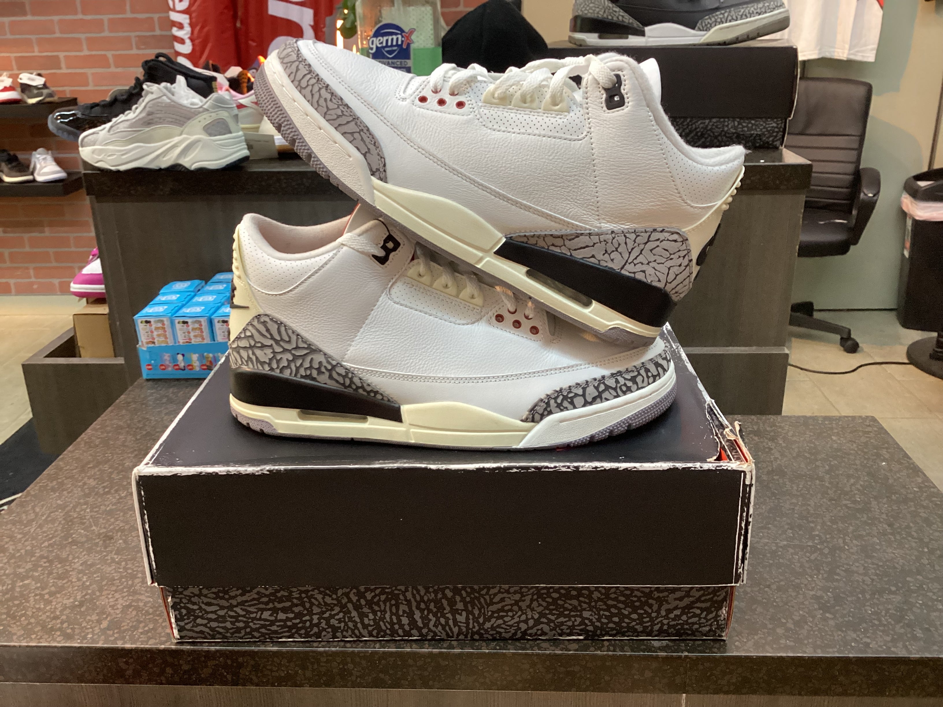 Jordan 3 "White Cement Reimagined" Size 10.5 Preowned