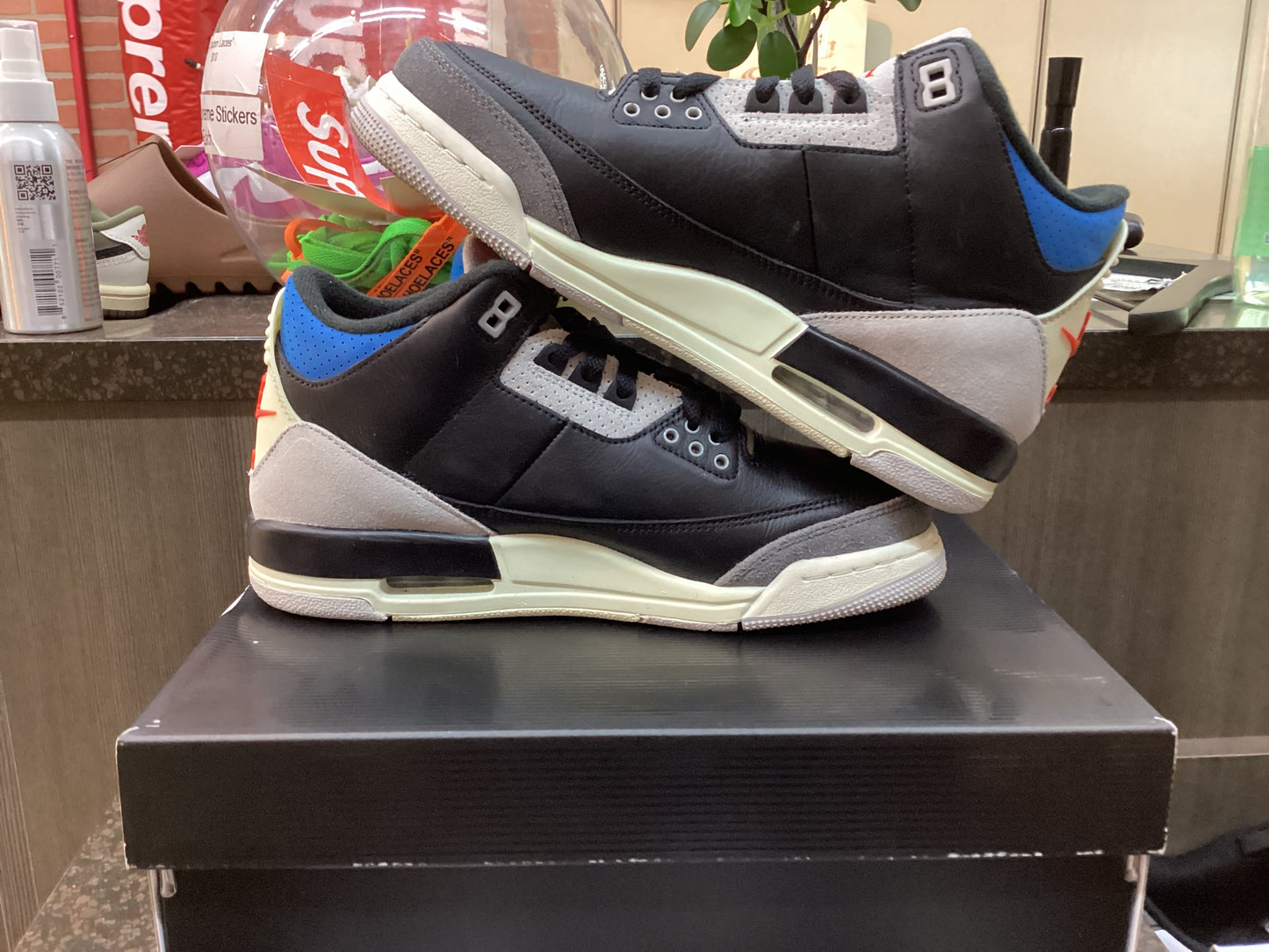 Jordan 3 "Rare Air" Size 7Y Pre Owned