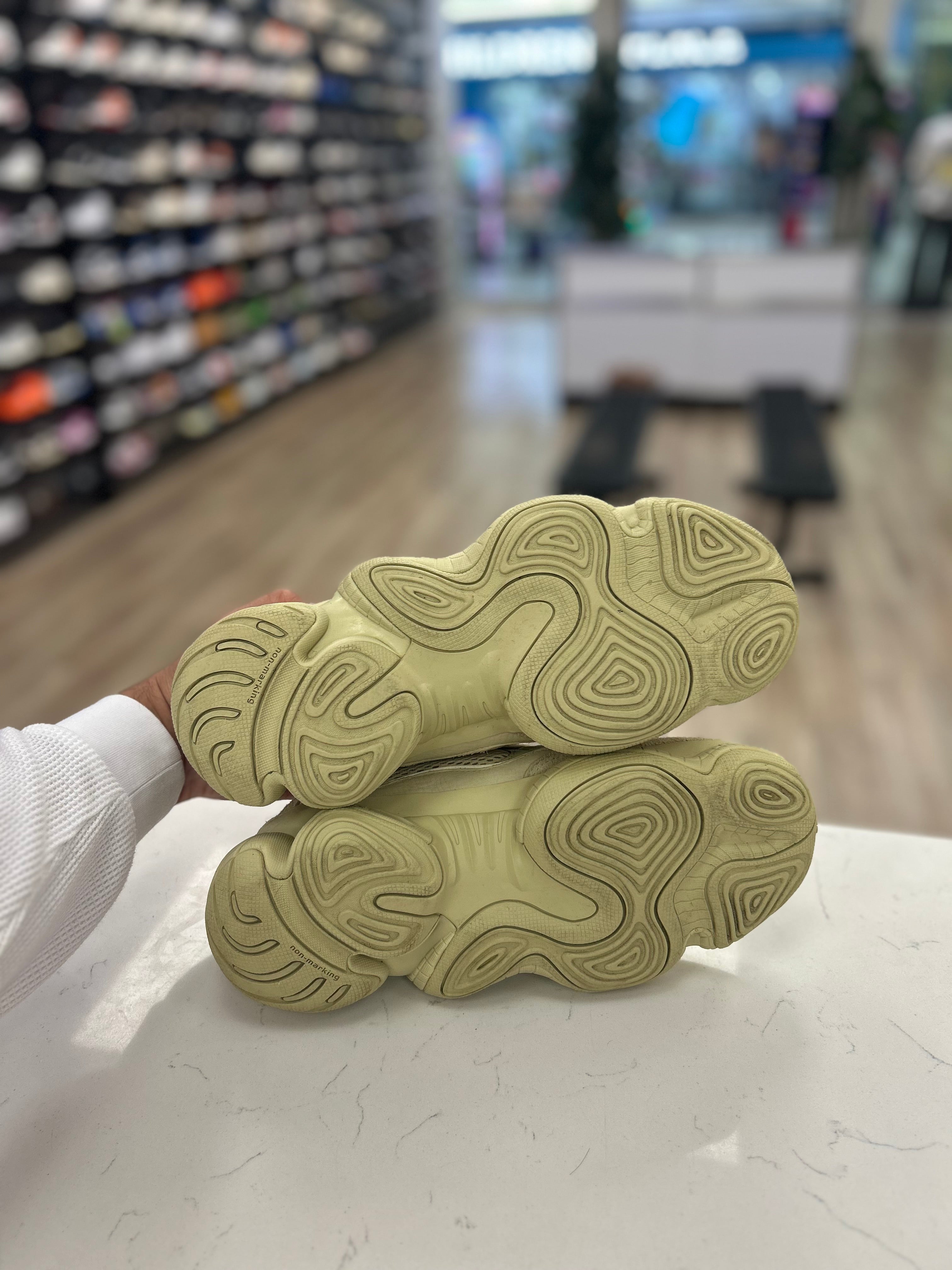 Adidas Yeezy 500 “Super Moon Yellow” Preowned Size 10M