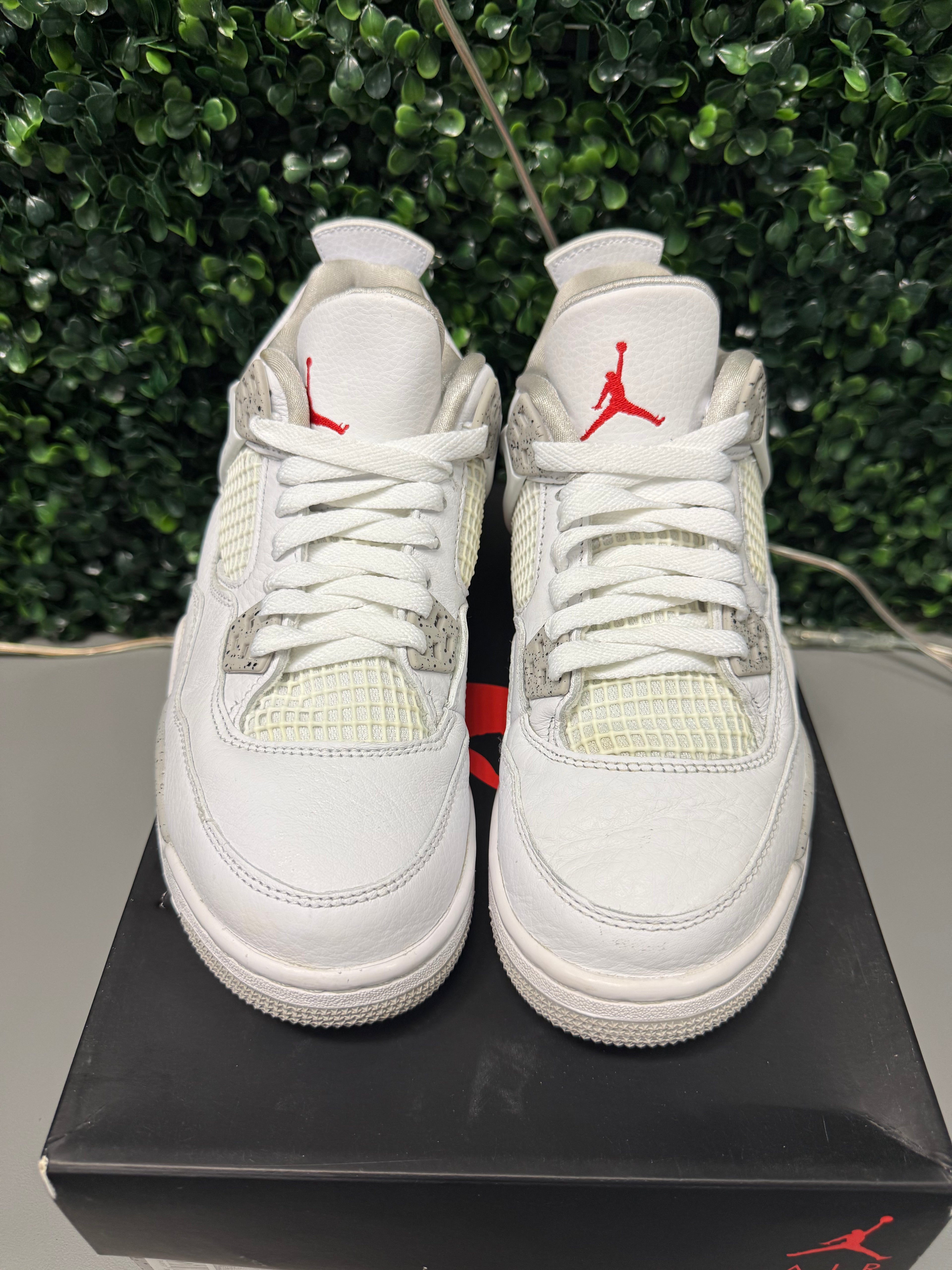 Jordan 4 "Oreo" Size 5Y Preowned