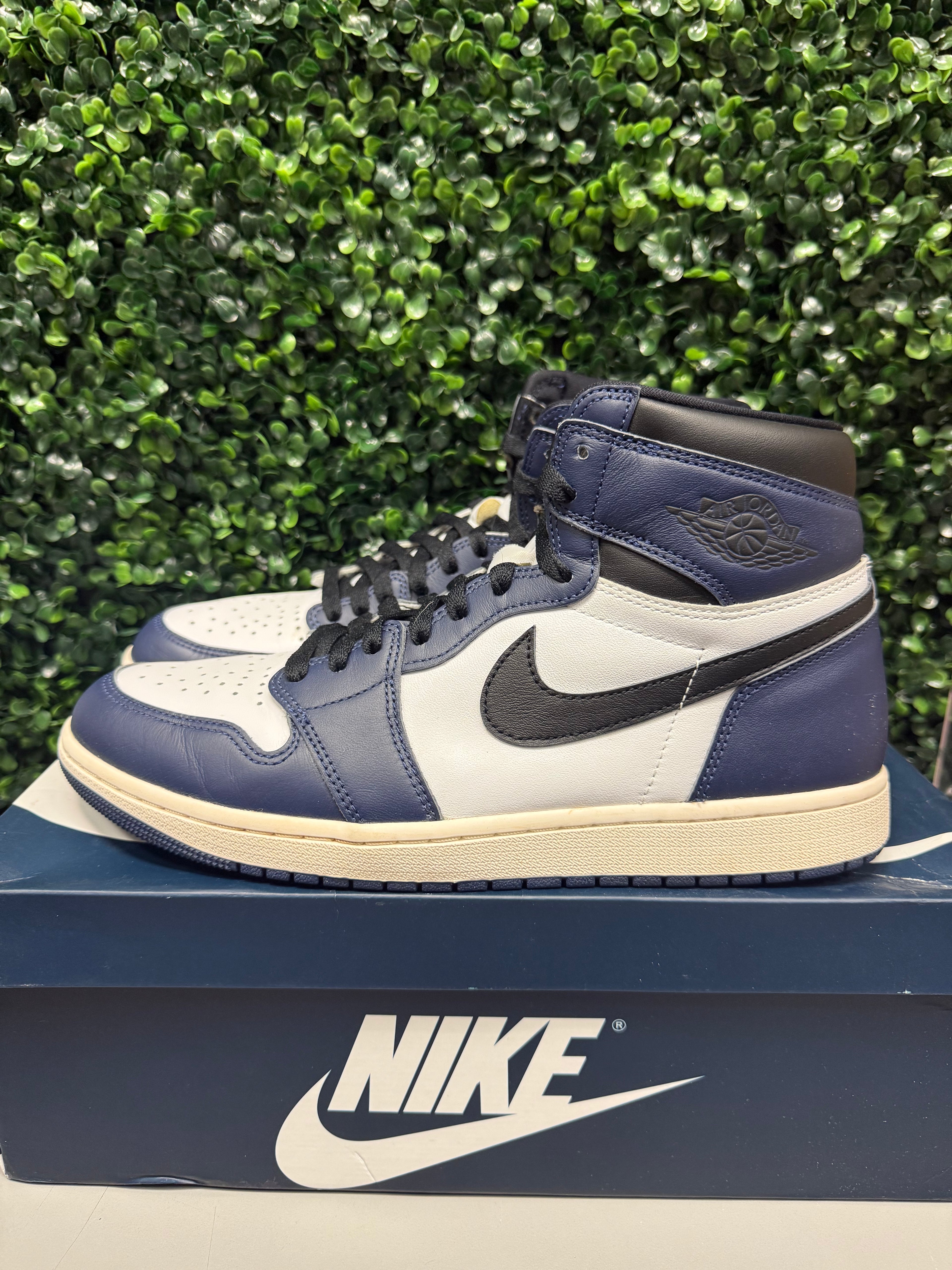 Air  Jordan 1 High "Midnight Navy" Size 11.5 Preowned