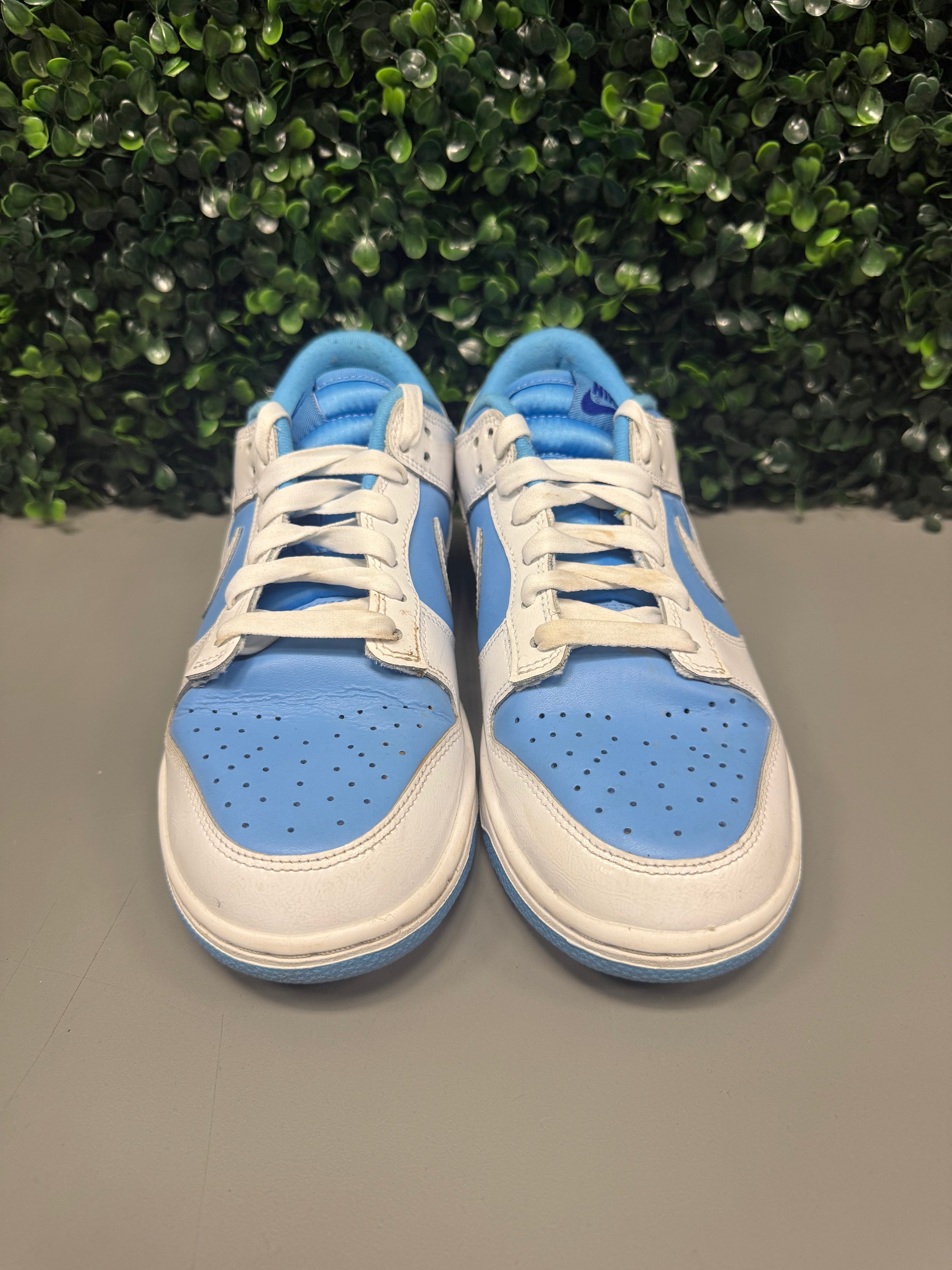 Nike Dunk Low “Reverse UNC” Size 8W / 6.5Y Preowned