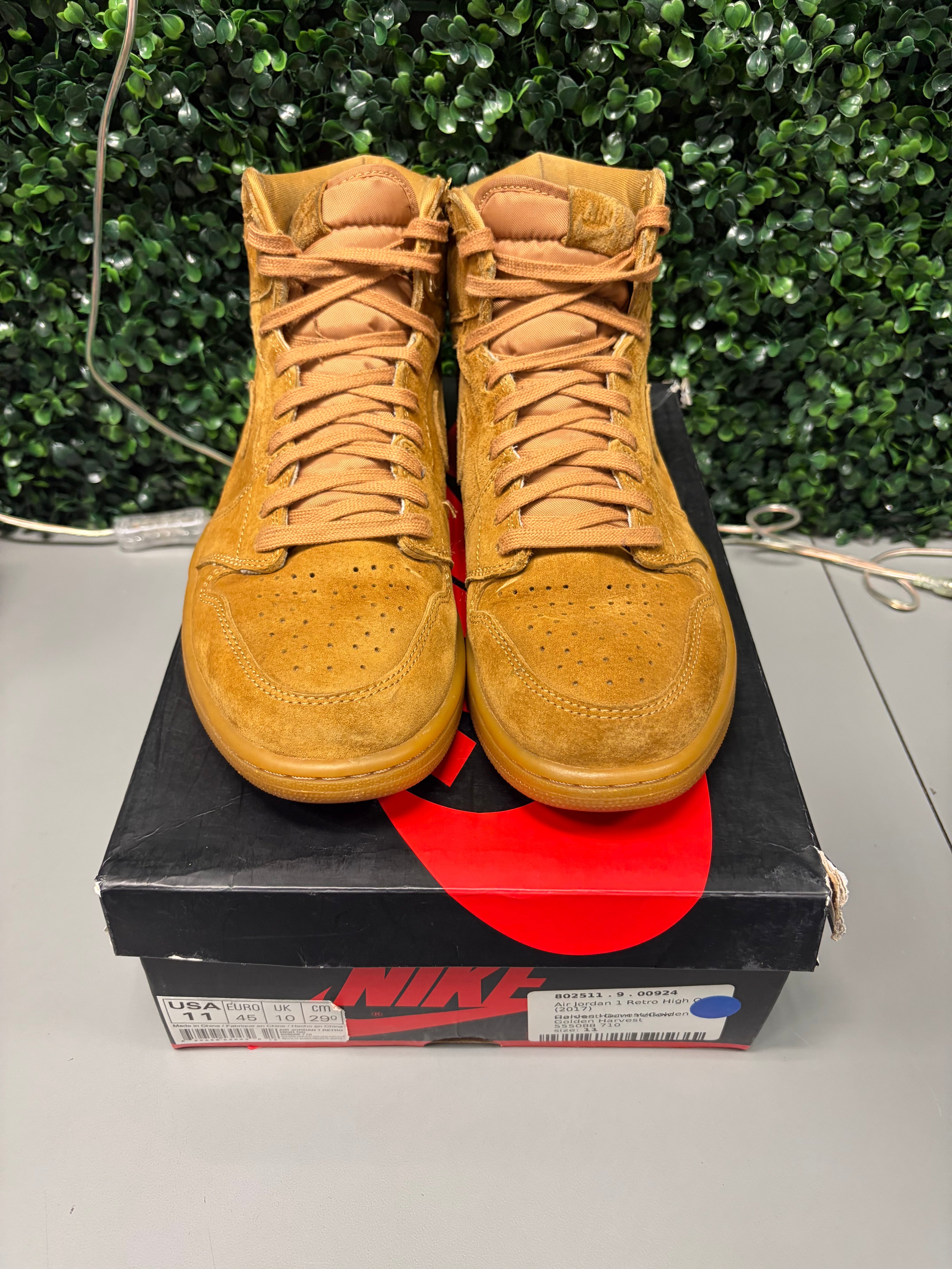 Jordan 1 Retro High "Wheat" Size 11 Preowned