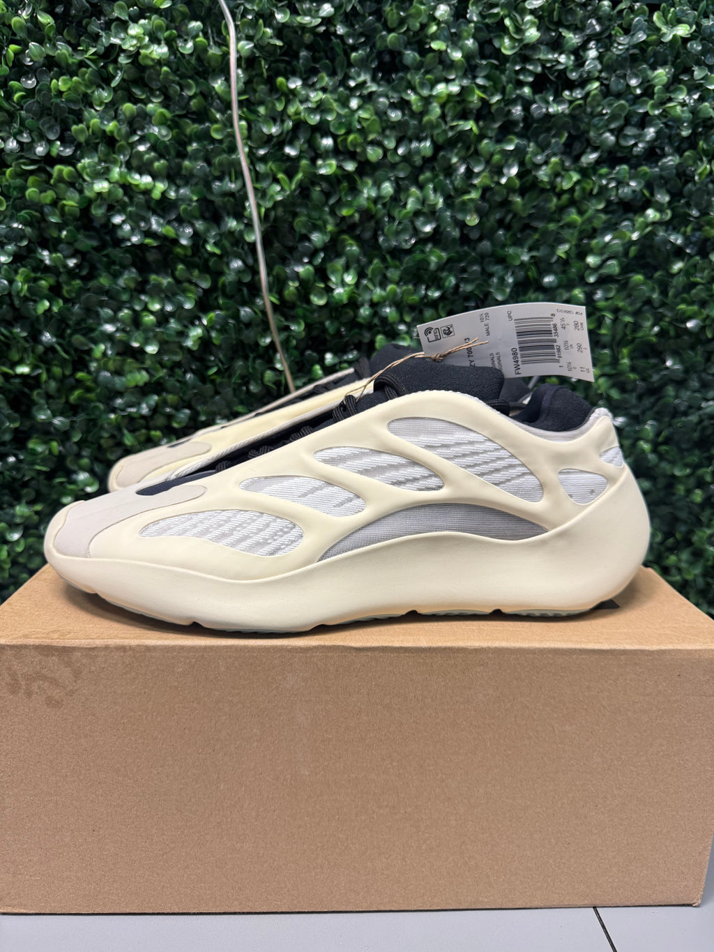 Yeezy 700 V3 "Azael" Size 11 Tried On