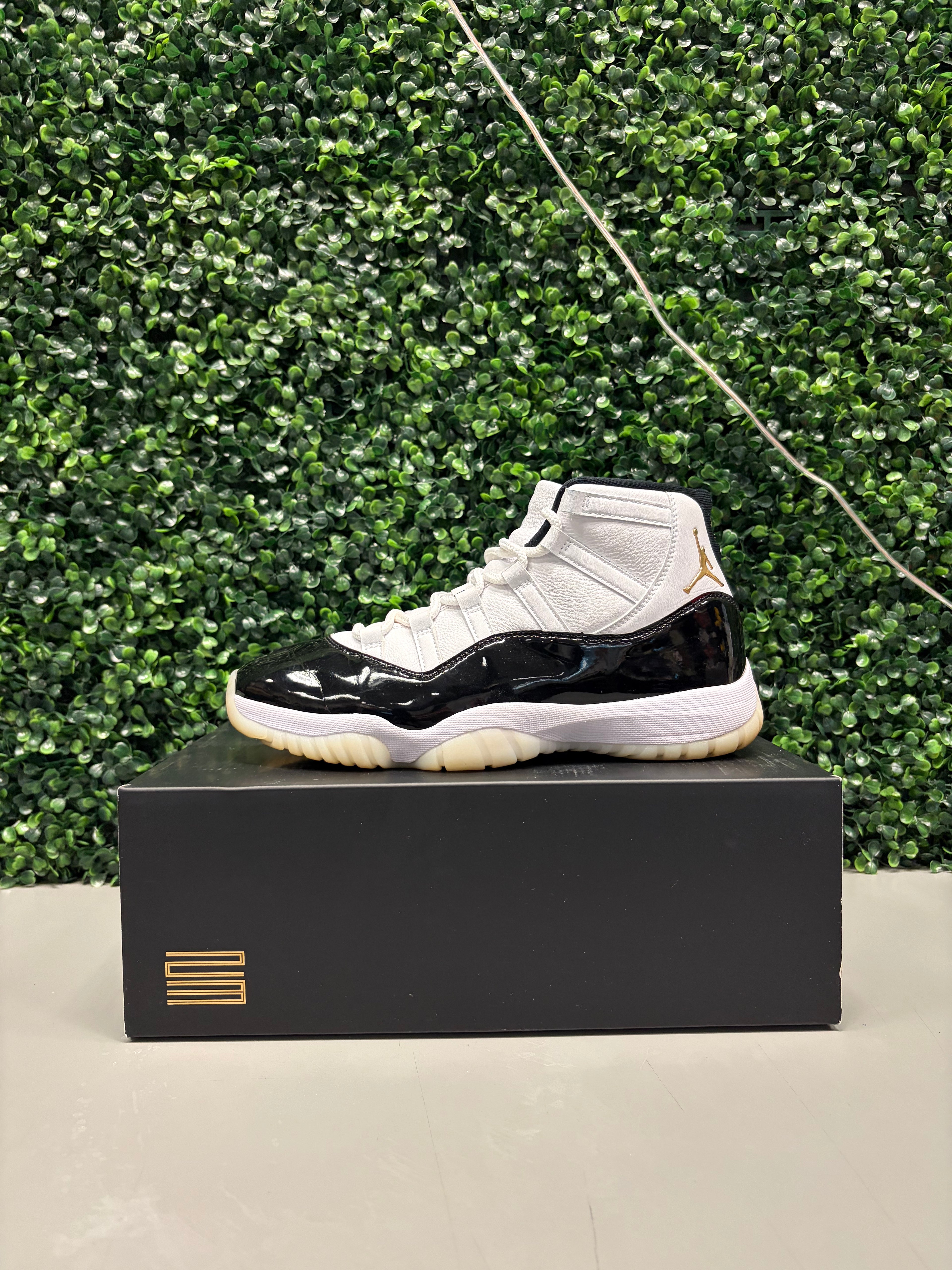 Jordan 11 DMP "Gratitude" Size 10.5 Preowned