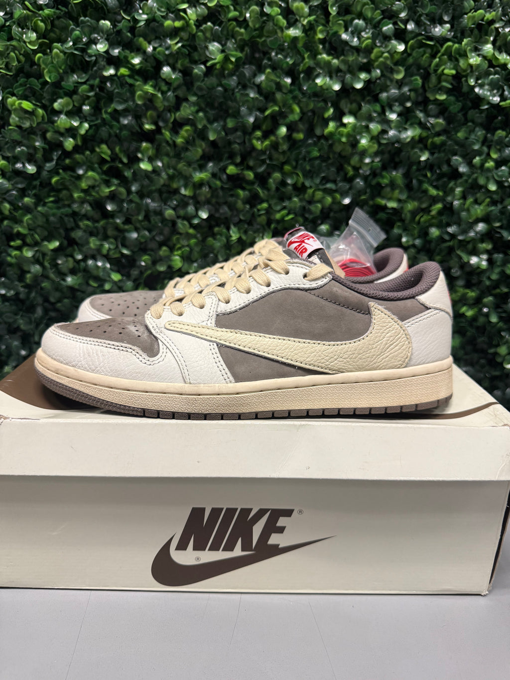 Jordan 1 Low X Travis Scott "Reverse Mocha" Size 7.5 Preowned