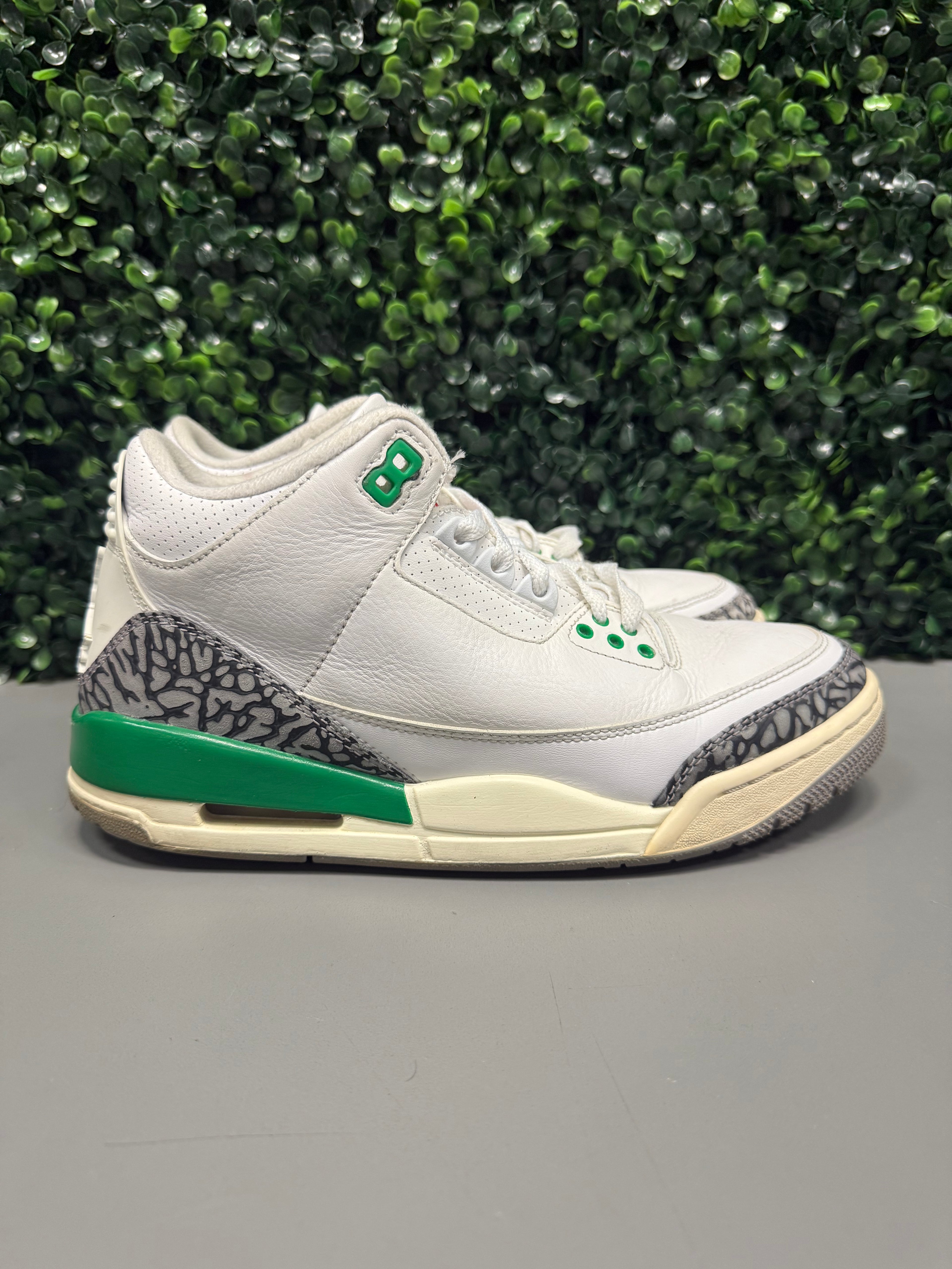 Jordan 3 "Lucky Green" Size 9W / 7.5W Preowned