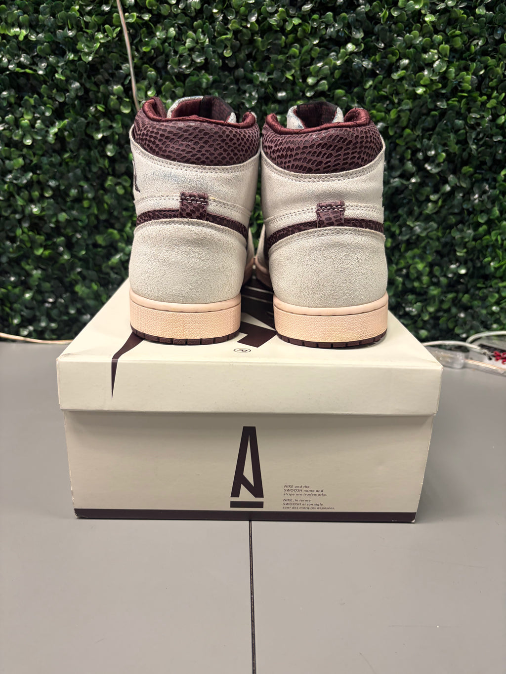 Jordan 1 Retro High OG "A Ma Maniére" Size 11.5 Preowned