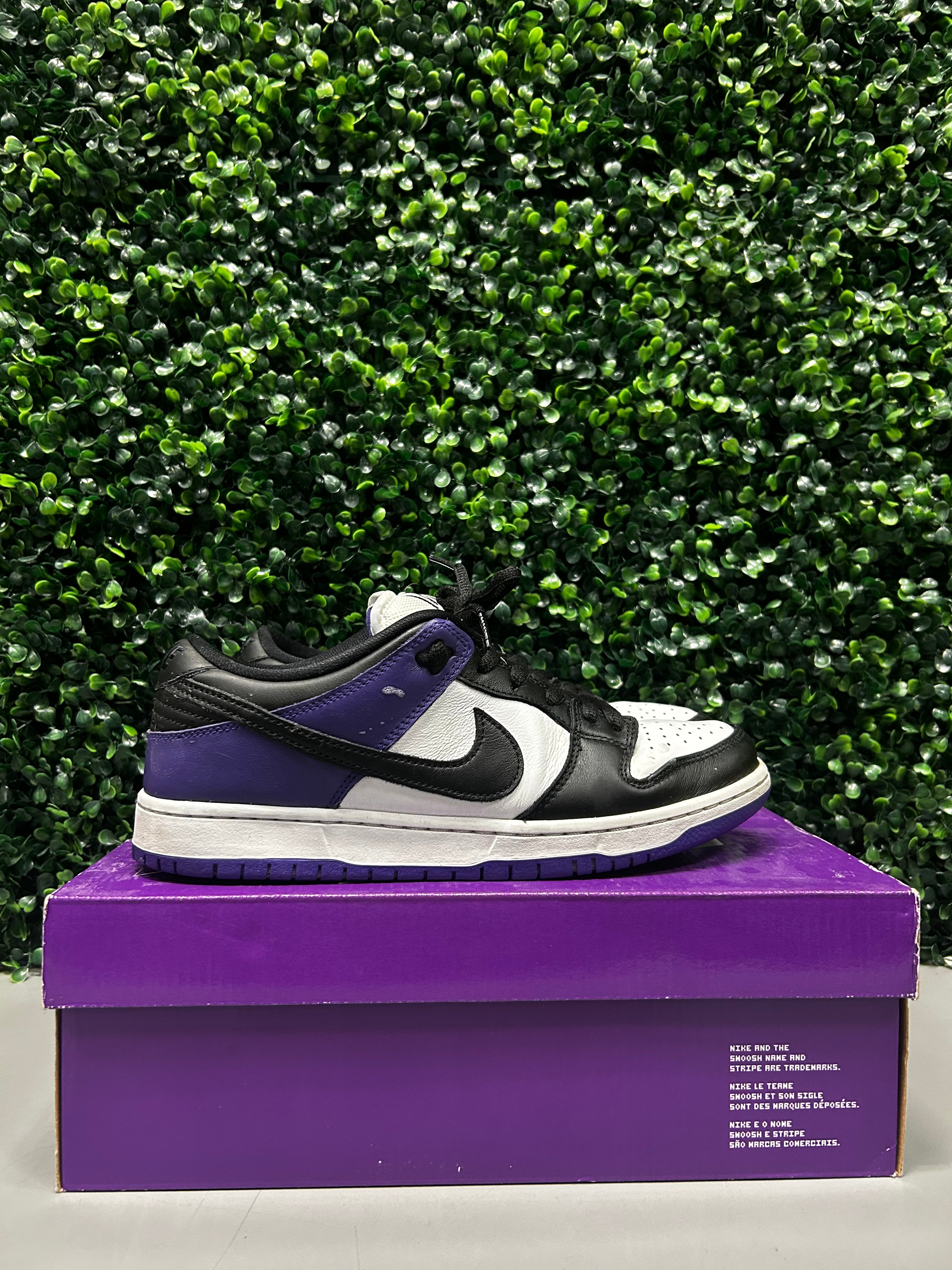 Sb Dunk Low "Court Purple" Size 9.5 Preowned