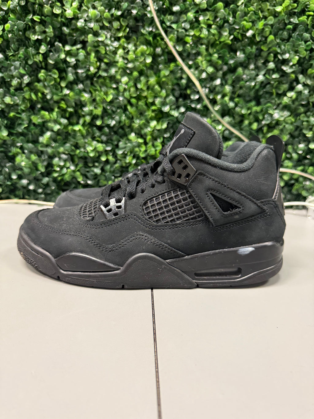 Jordan 4 "Black Cat 2025" Size 7Y Preowned