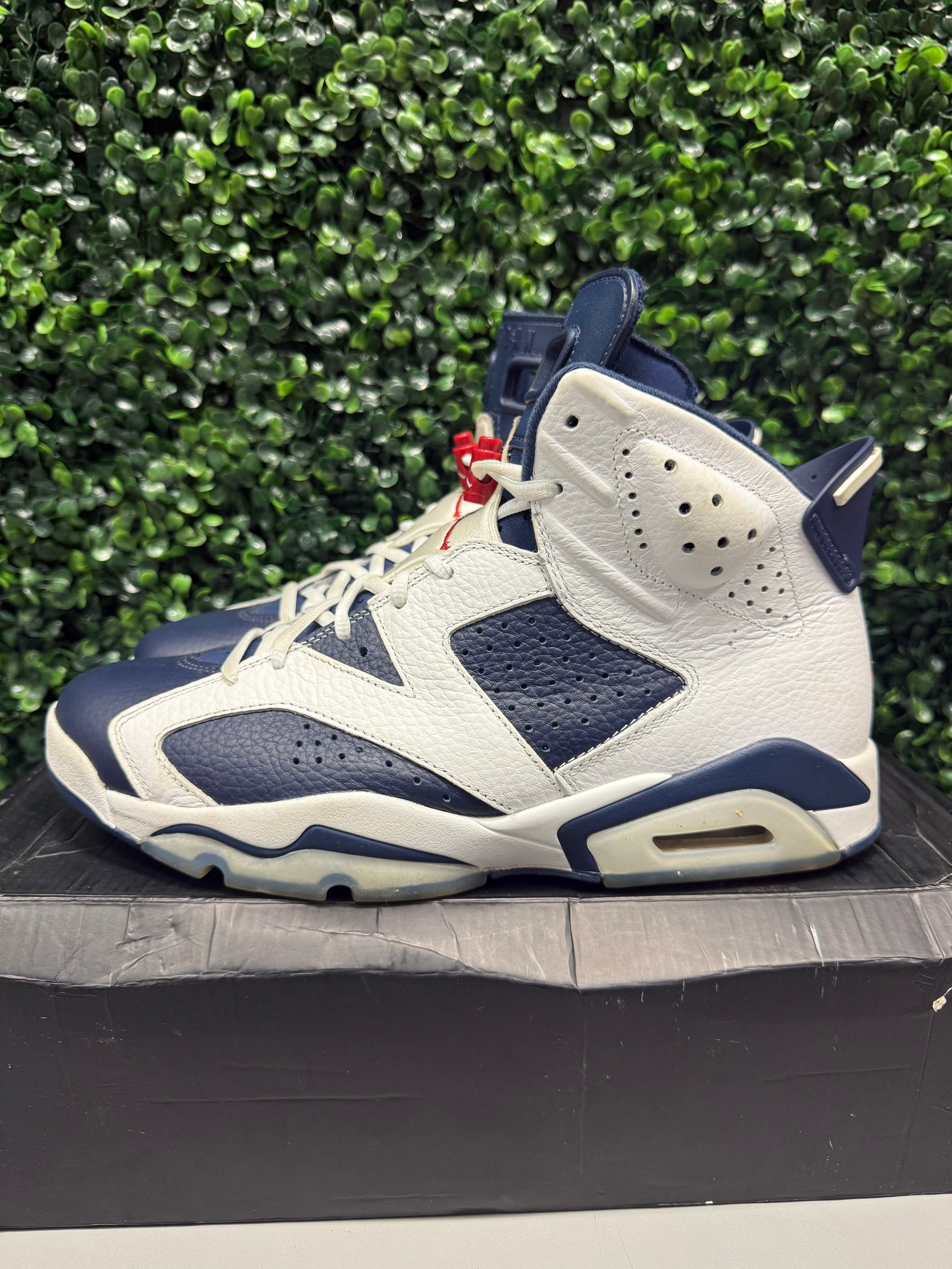 Jordan 6 "Olympic" Size 10.5 Preowned