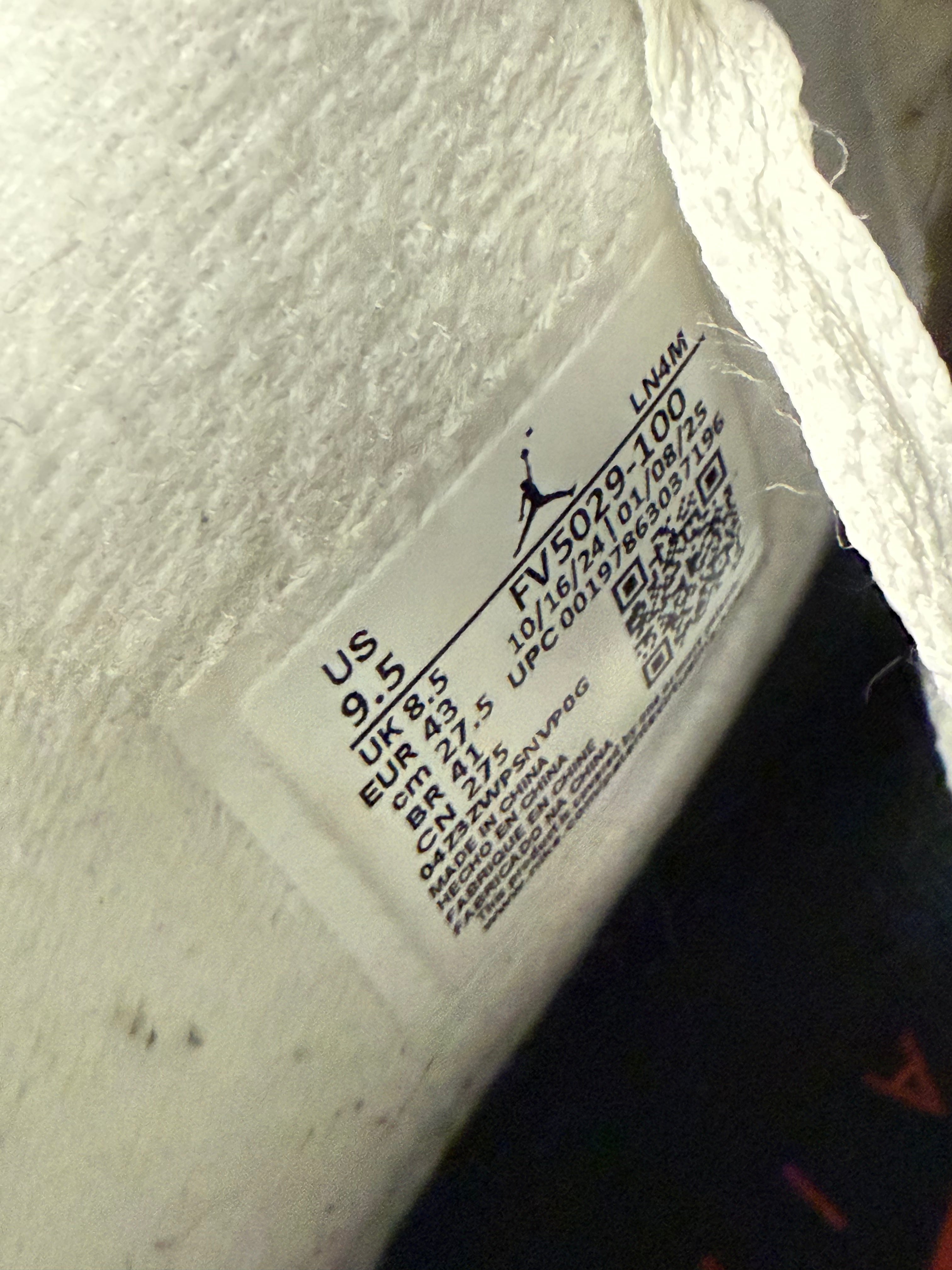 Jordan 4 "White Cement 2024" Size 9.5 Preowned