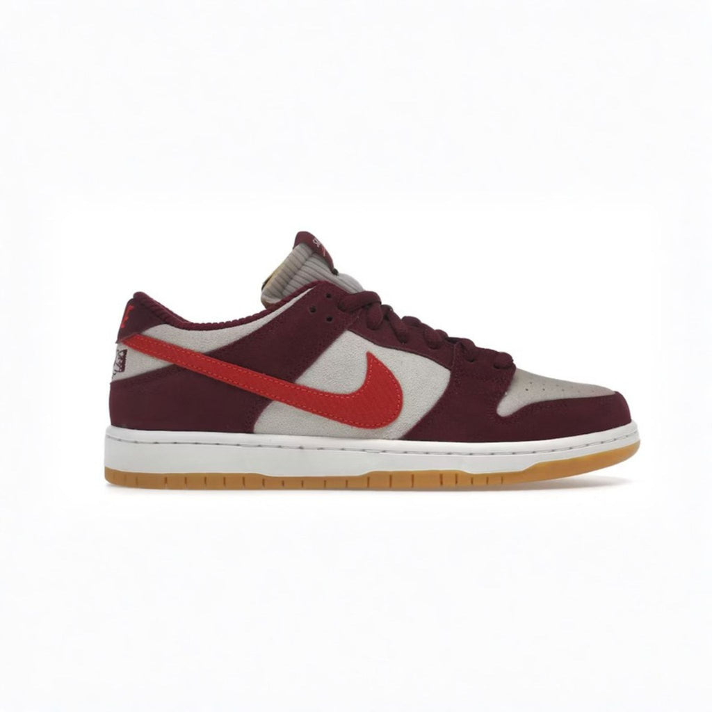 Nike SB Dunk Low "Skate Like A Girl"