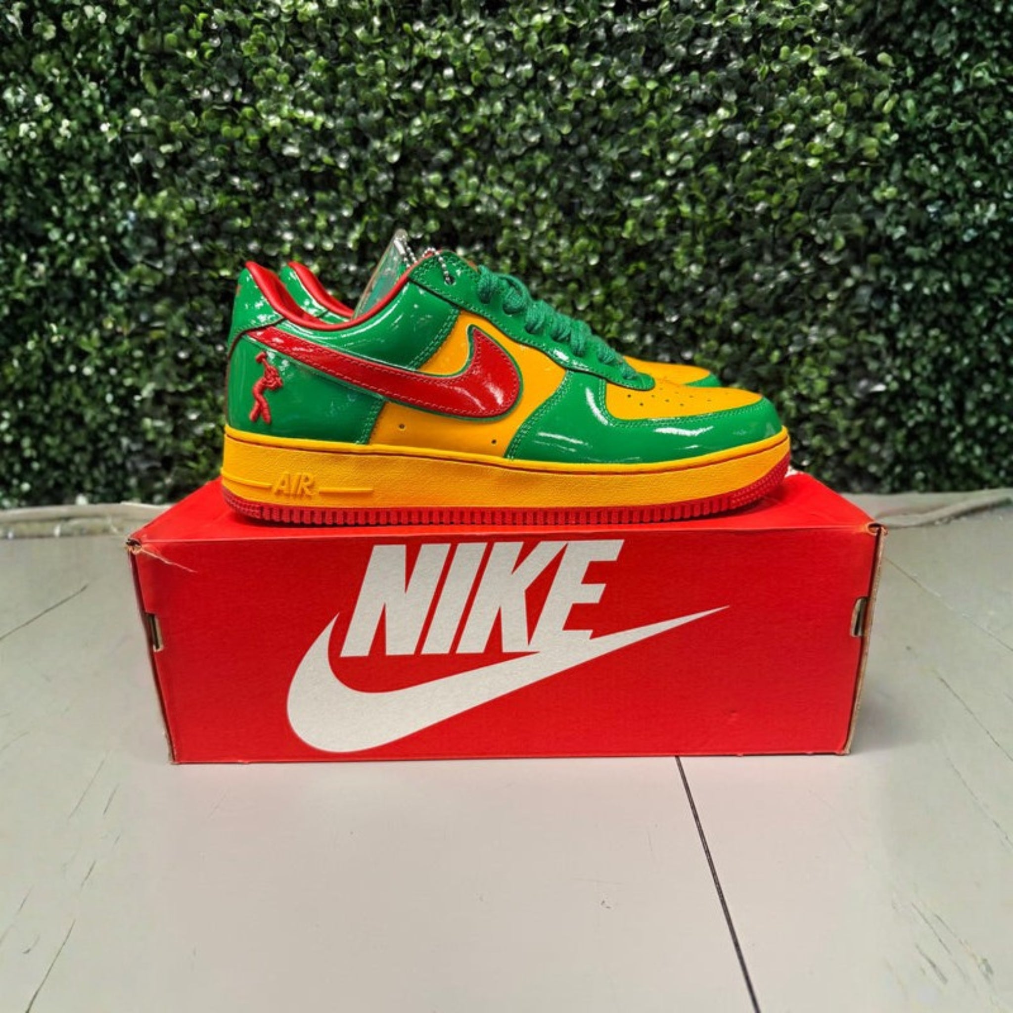 Nike Air Force 1 Low "Lil Yachty Concrete Boys" Lucky Green Size 9.5 Preowned Replacement box