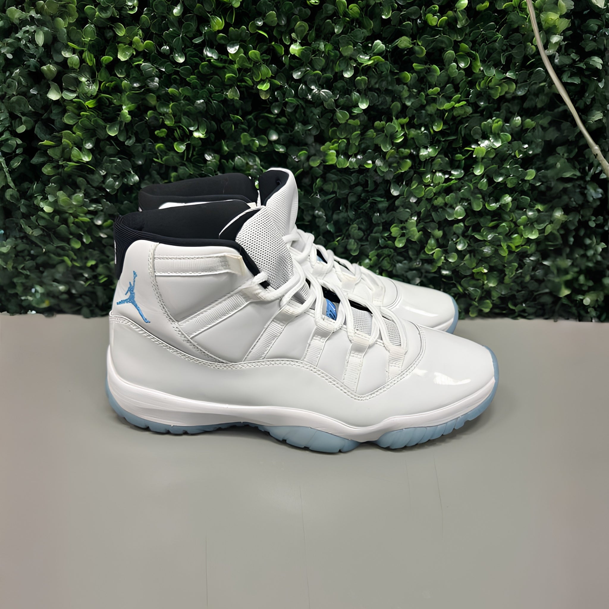 Jordan 11 High "Legend Blue" Size 11 Preowned