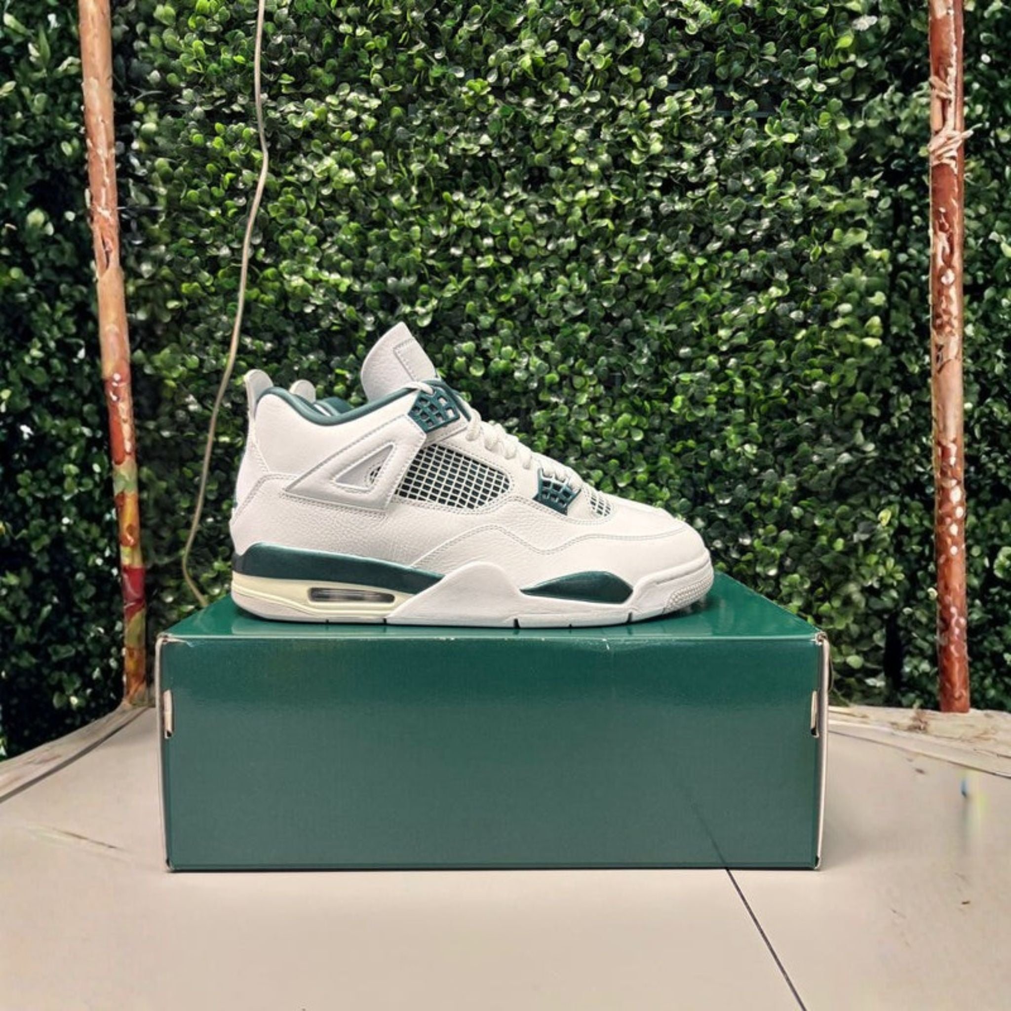 Jordan 4 Retro "Oxidized Green" Size 10 Preowned