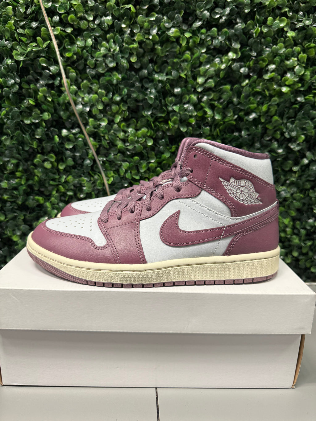 Jordan 1 Mid "Sky J Muave" Size 7.5W Preowned