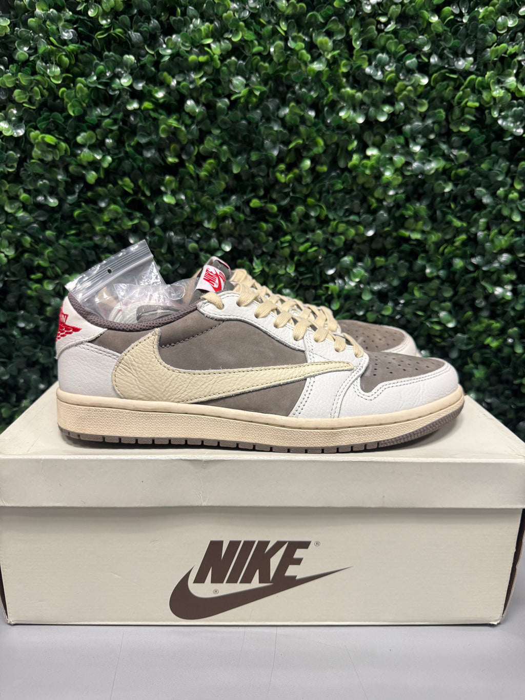 Jordan 1 Low X Travis Scott "Reverse Mocha" Size 7.5 Preowned