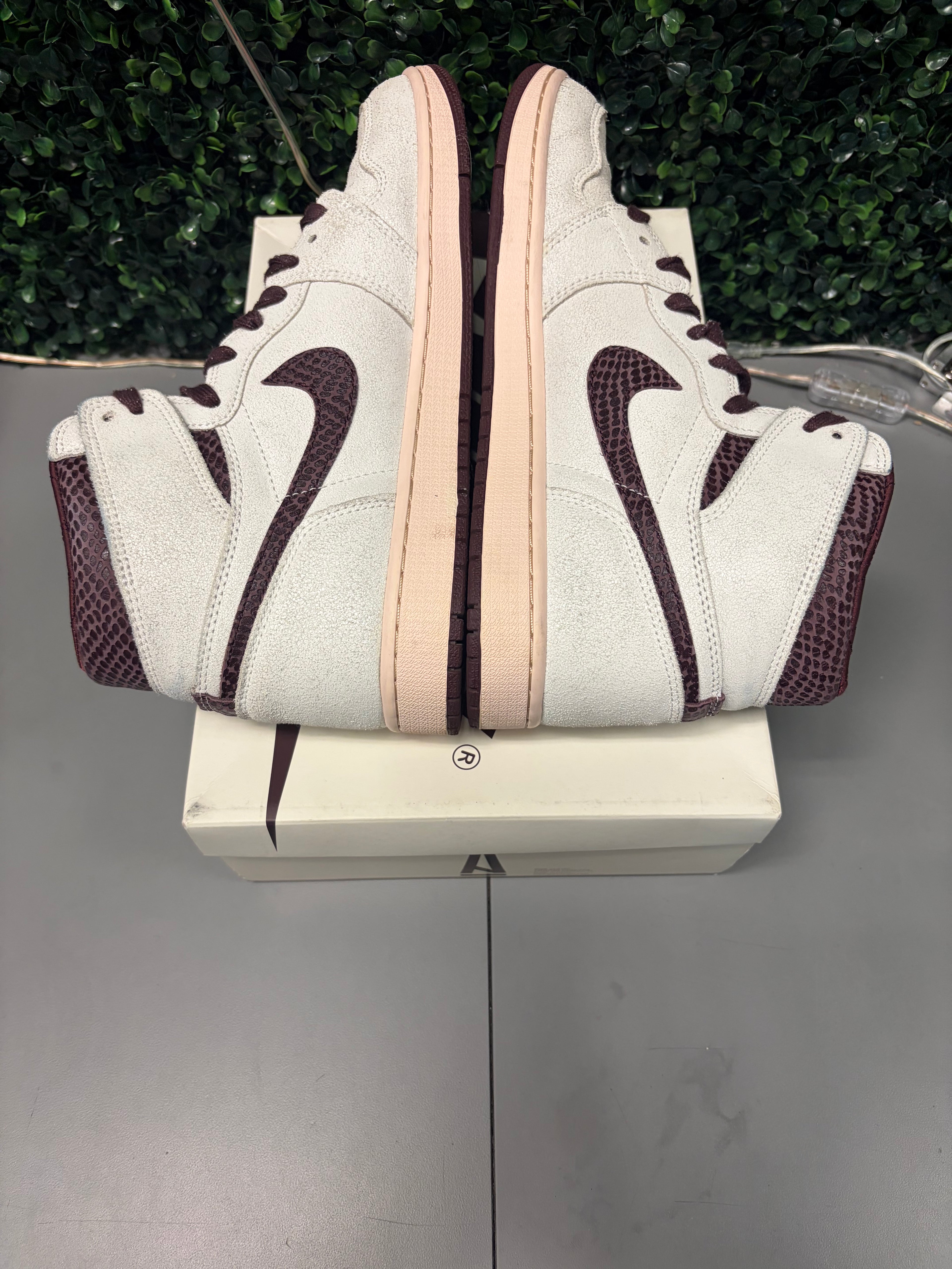 Jordan 1 Retro High OG "A Ma Maniére" Size 11.5 Preowned