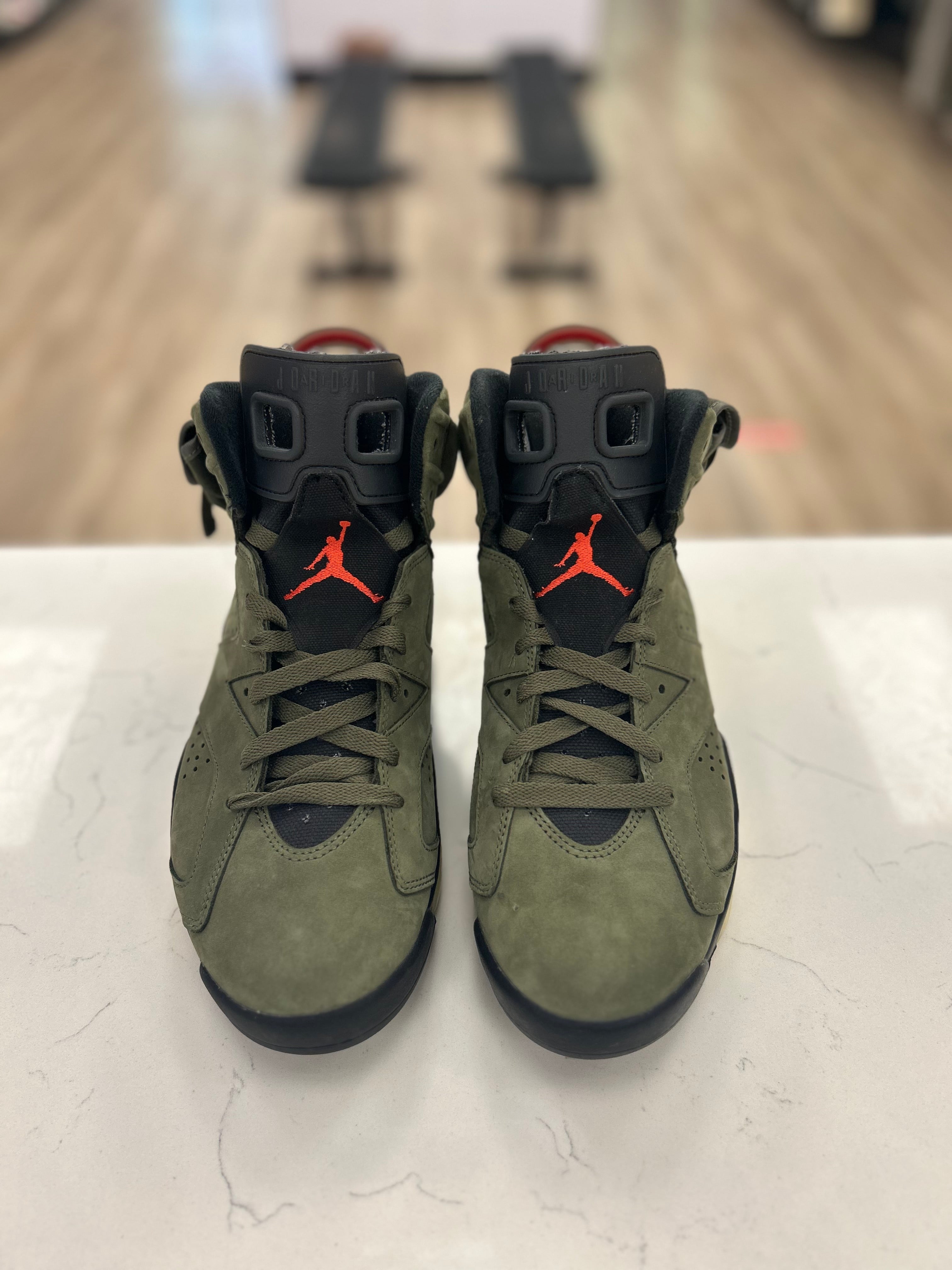 Jordan 6 Retro “Travis Scott” Preowned Size 10M