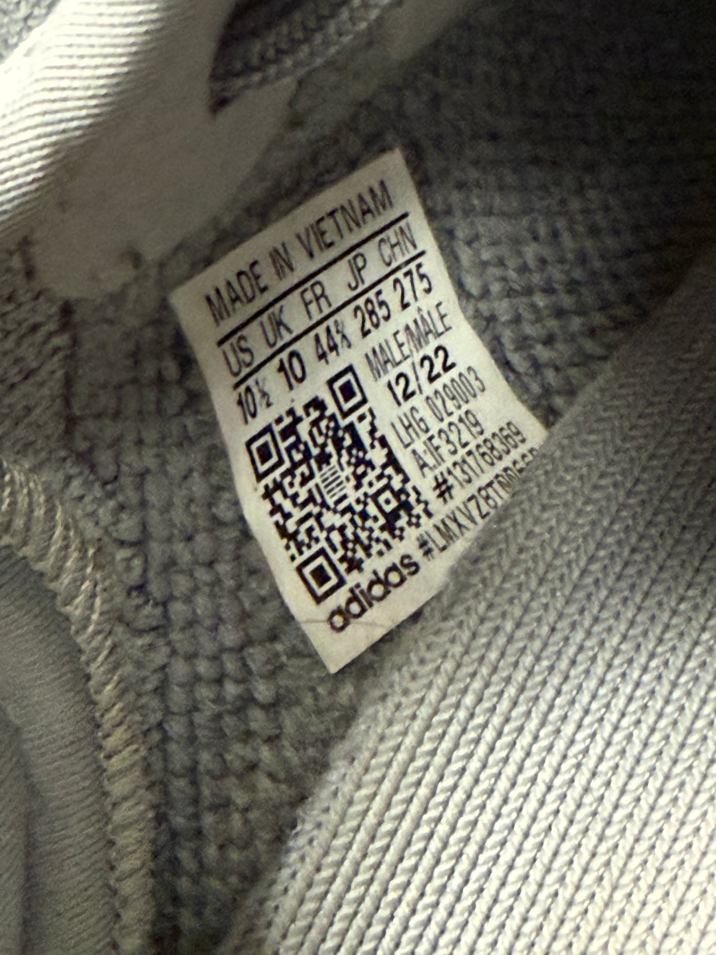 Yeezy 350 V2 "Steel Grey" Size 10.5 Preowned