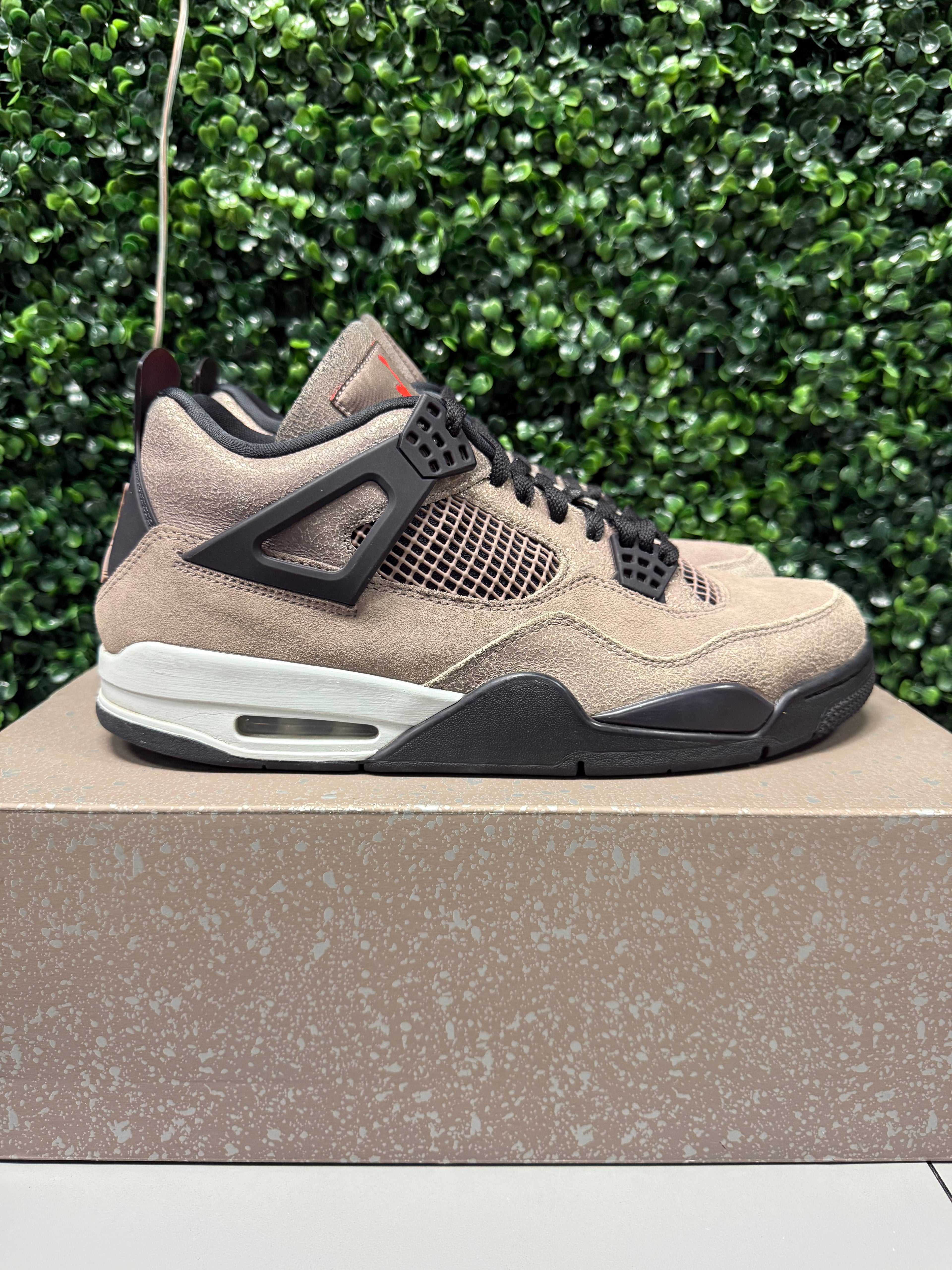 Jordan 4 "Taupe Haze" Size 11.5 Preowned