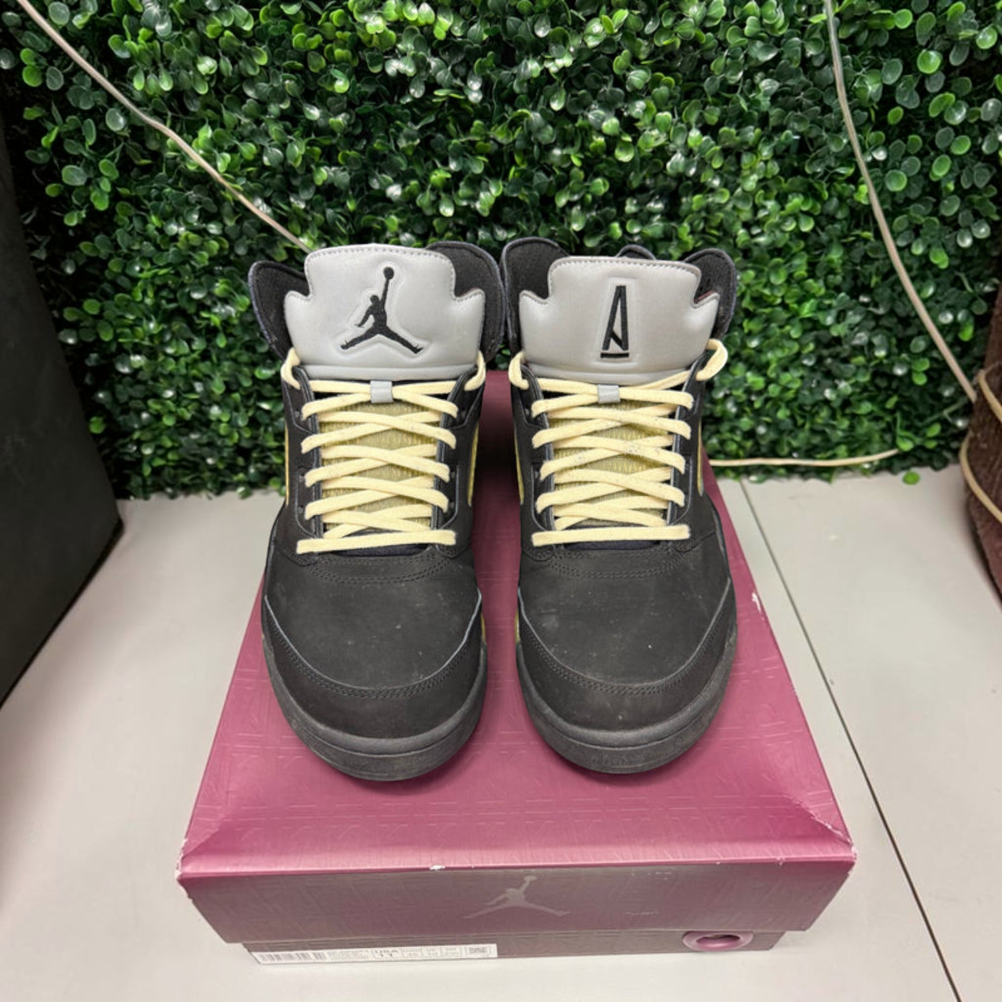 Jordan 5 “A Ma Maniére Dusk” Size 11 Preowned