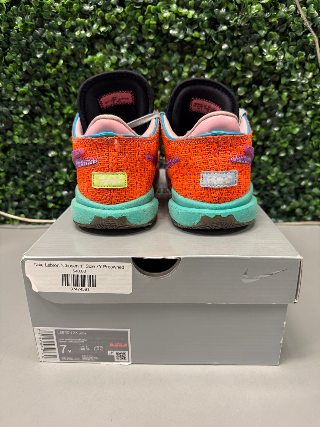 Nike LeBron 20 "Chosen 1" Size 7y Preowned