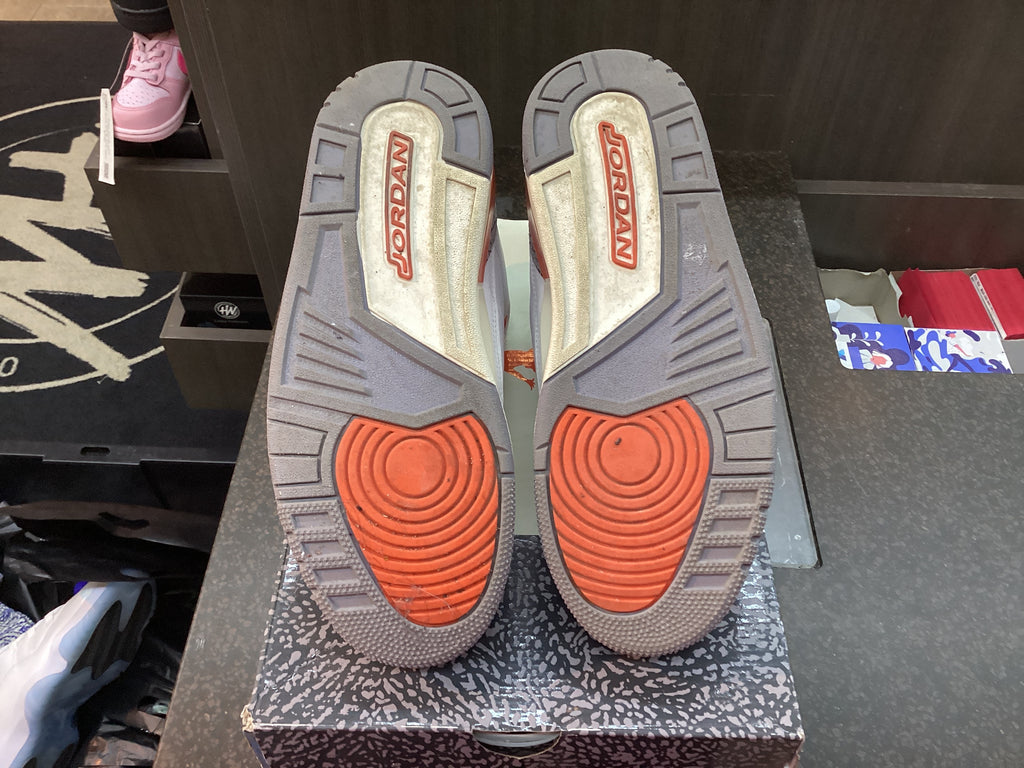 Jordan 3 “Georgia Peach” Preowned Size 9.5W/8M