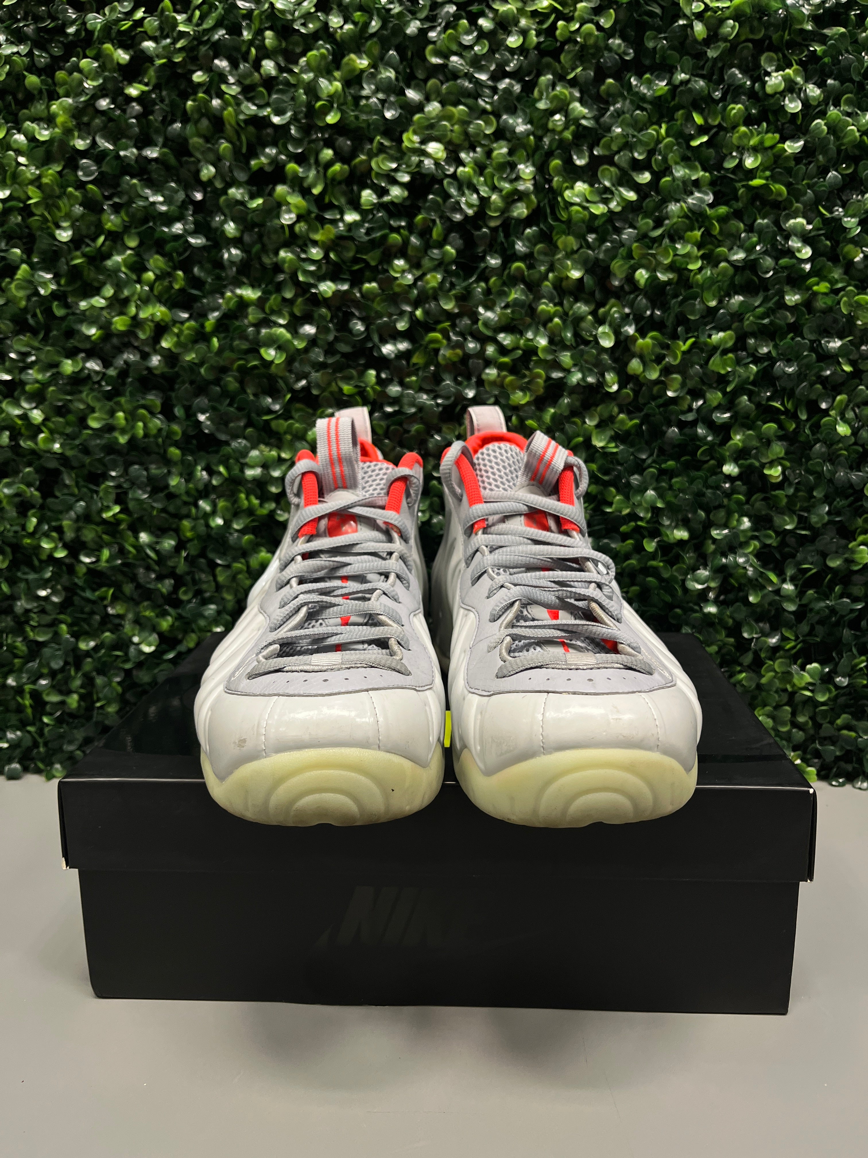 Nike Air Foamposite Pro "Pure Platinum" Size 11.5 Preowned