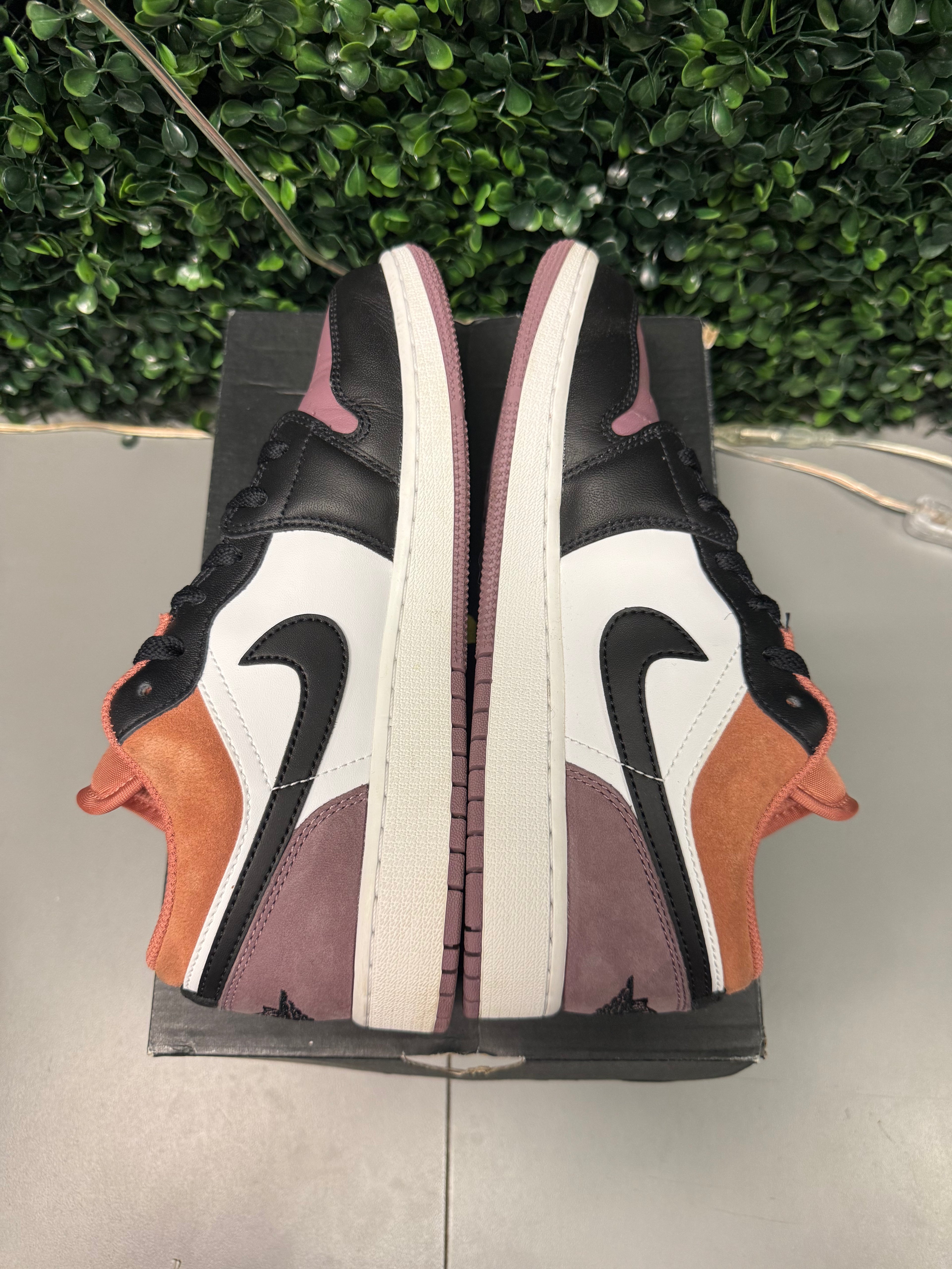 Jordan 1 Low "Orange Sky" Size 6.5Y Preowned