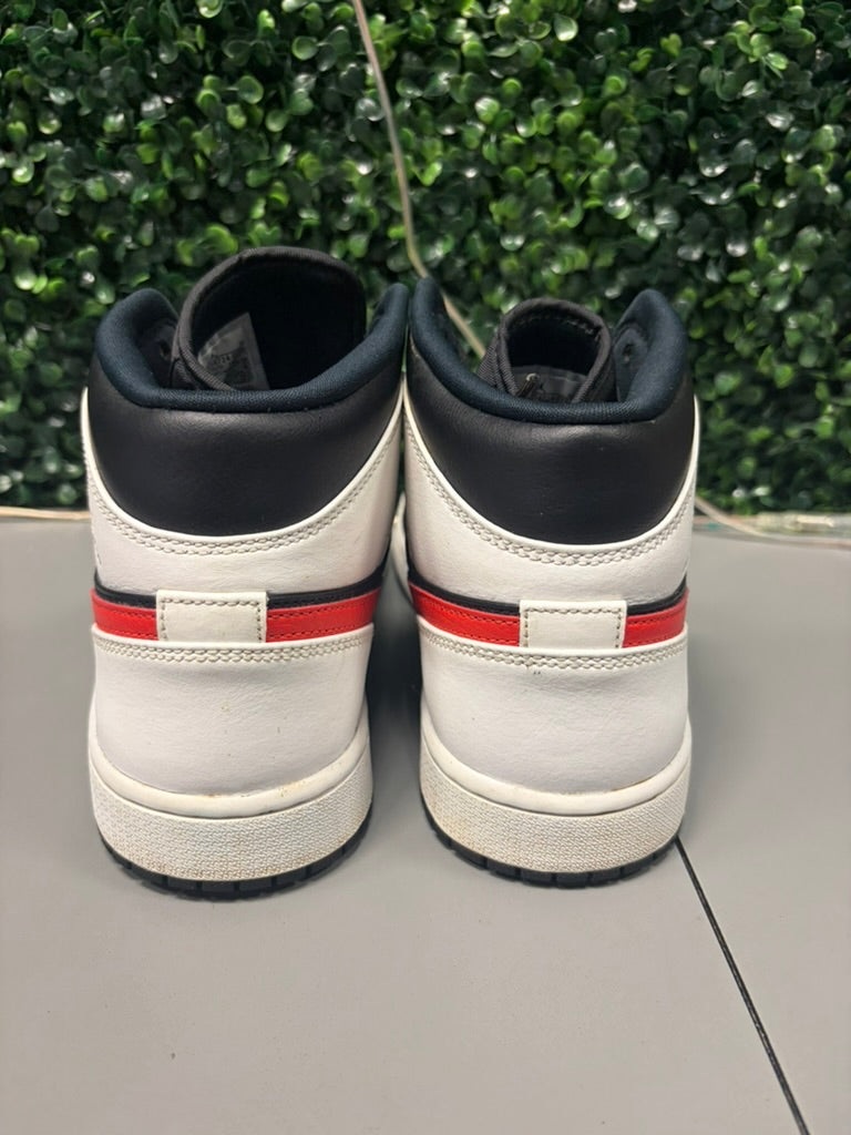 Jordan 1 Mid "Chile" Size 9.5 Preowned