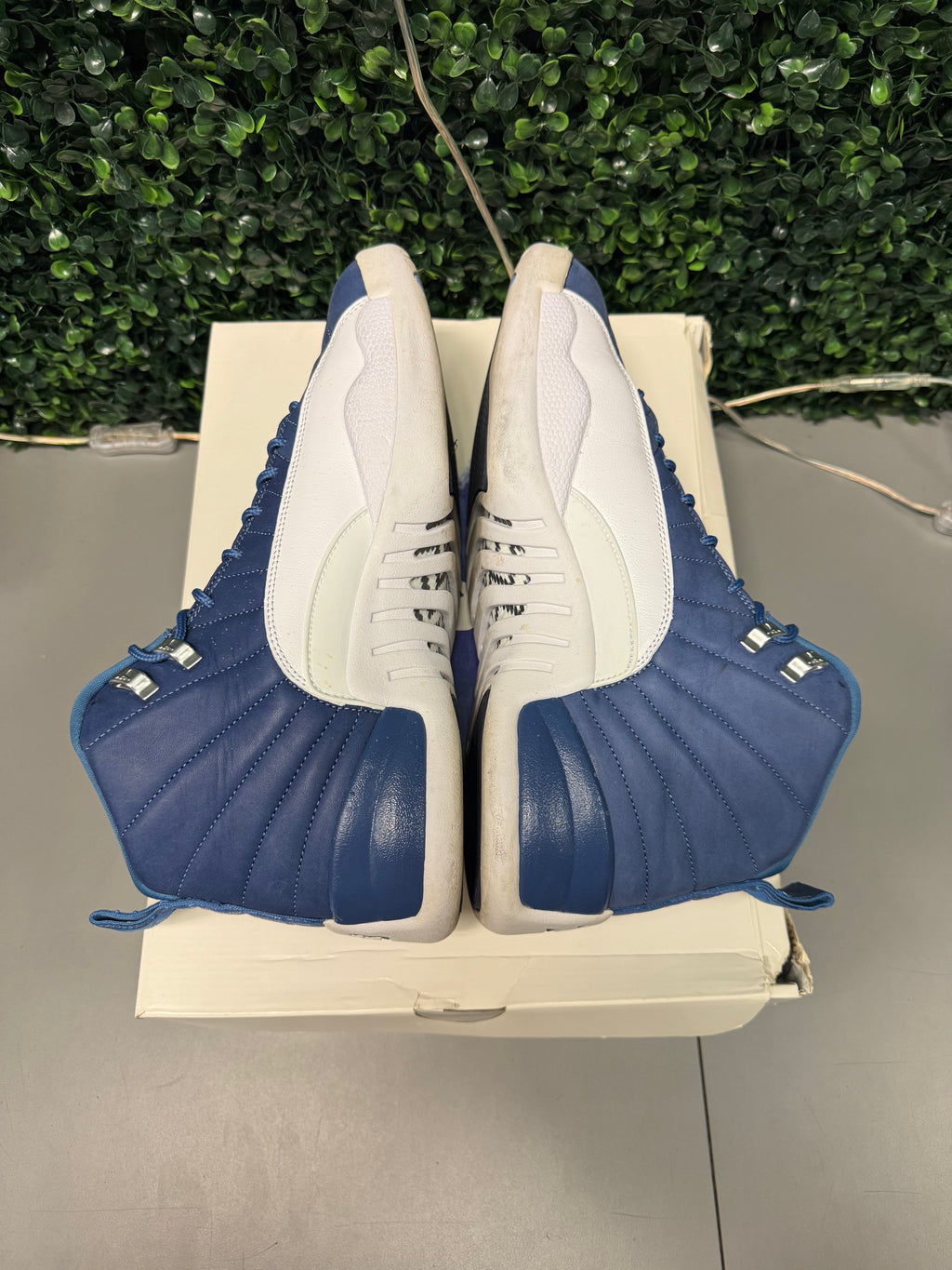 Jordan 12 Retro "Indigo" Size 13 Preowned