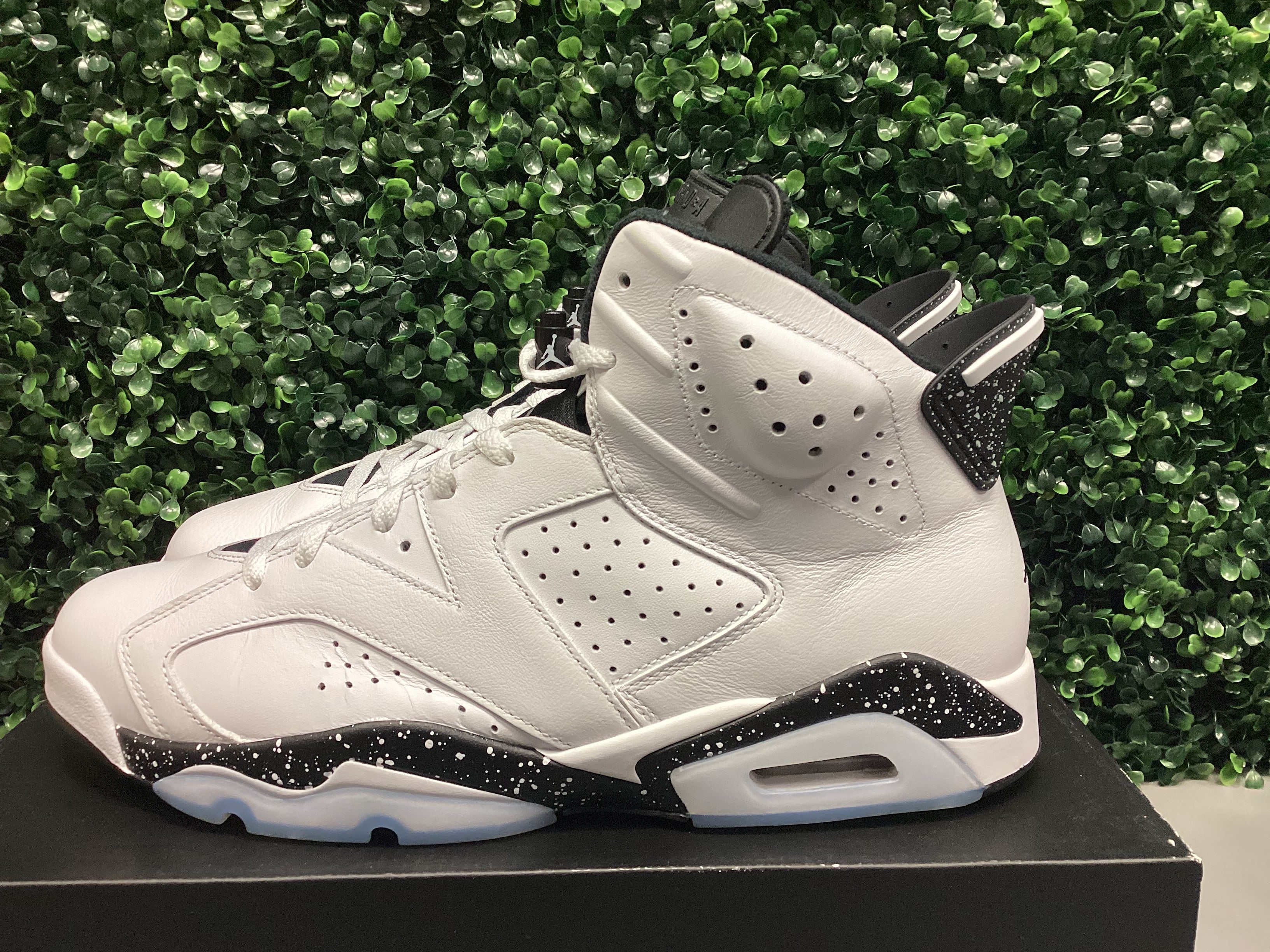 Jordan 6 “Reverse Oreo” Size 13 Preowned