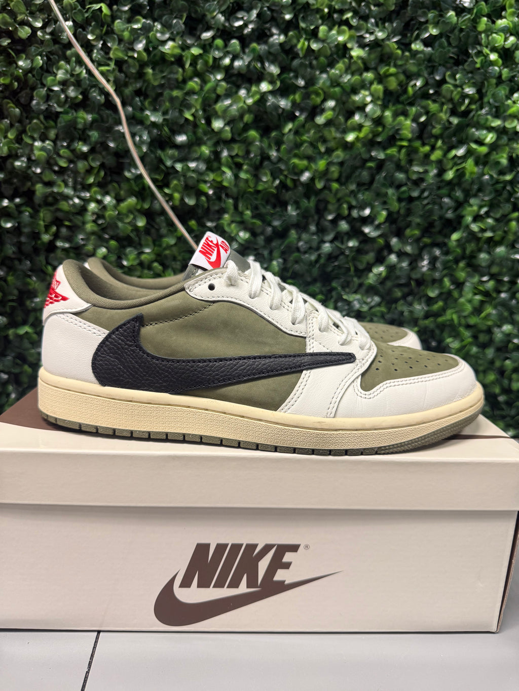 Jordan 1 Low X Travis Scott "Medium Olive" Size 7.5 Preowned