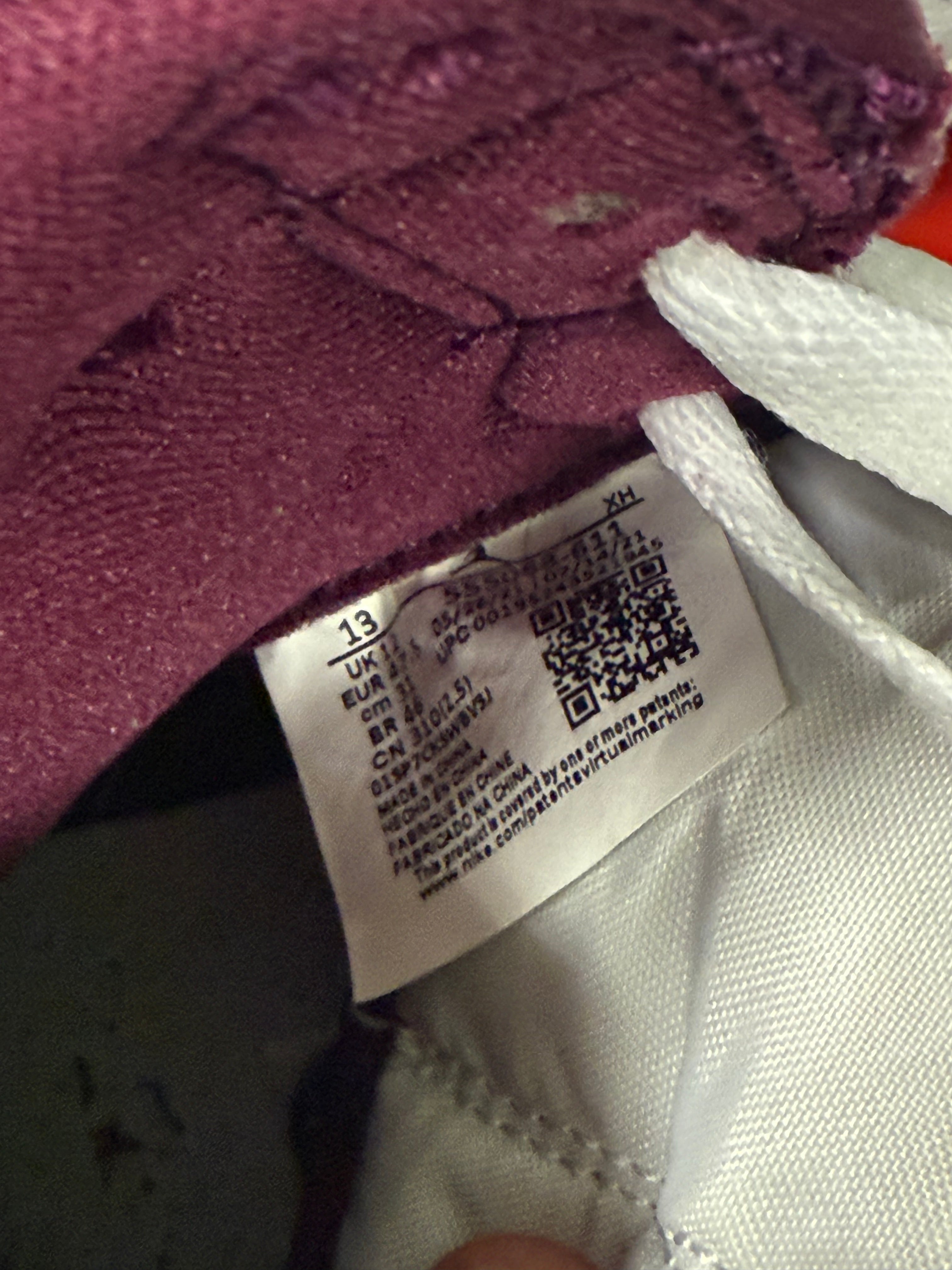 Jordan 1 Retro High OG "Bordeaux" Size 13 Preowned