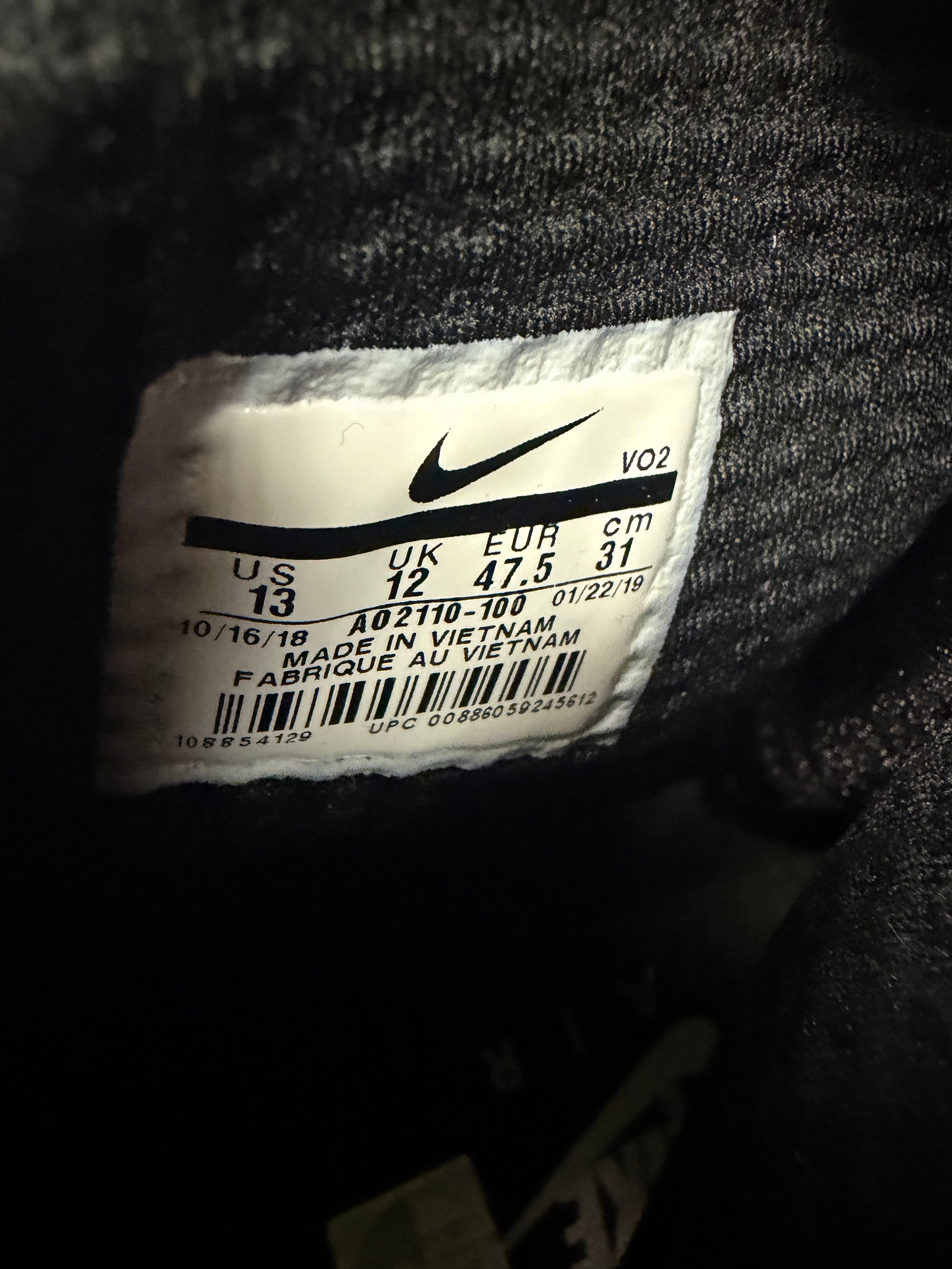 Nike Air Max 720 Saturn "White Black Red" Size 13 Preowned